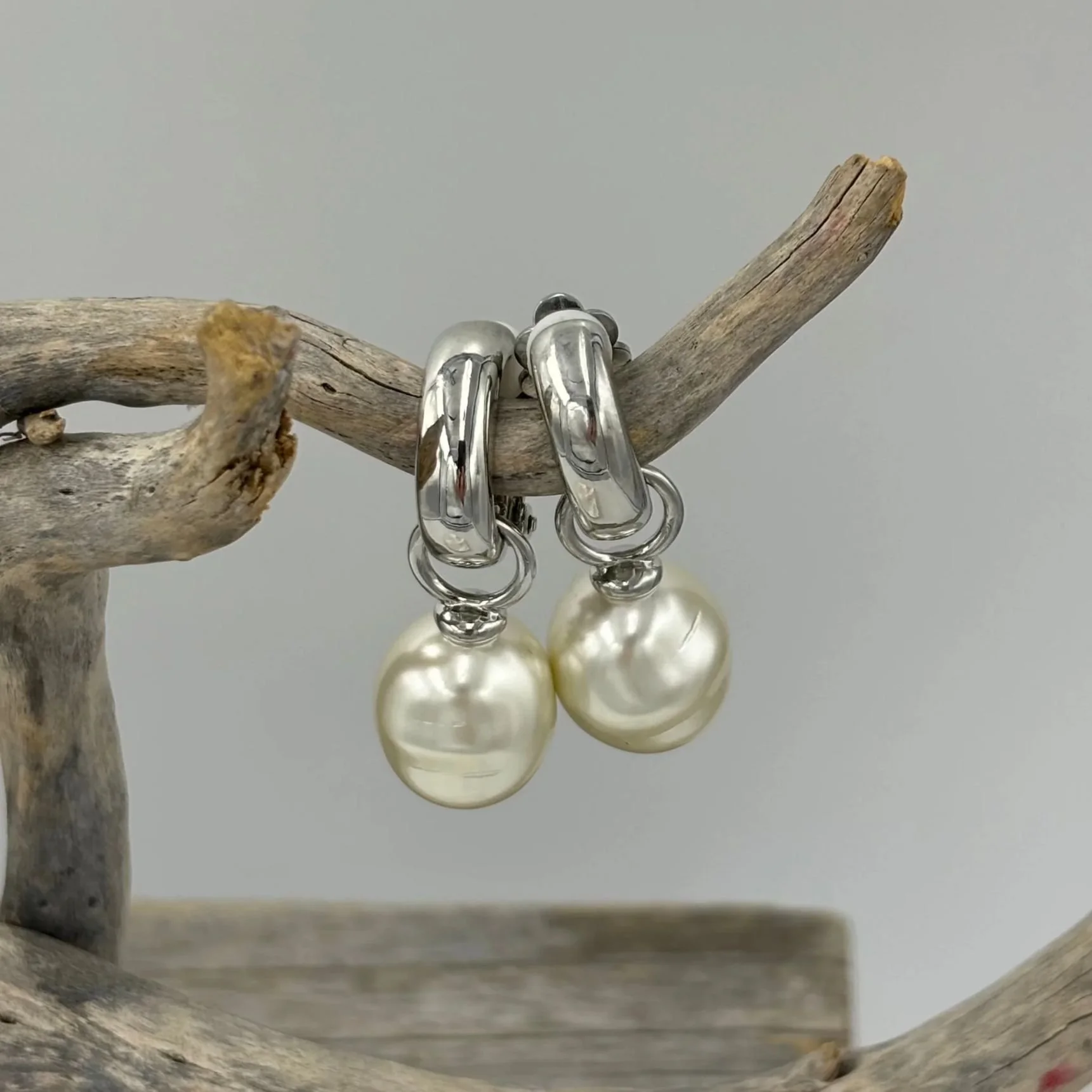 'Clip On'  Detachable style Shell Pearl Huggie earrings