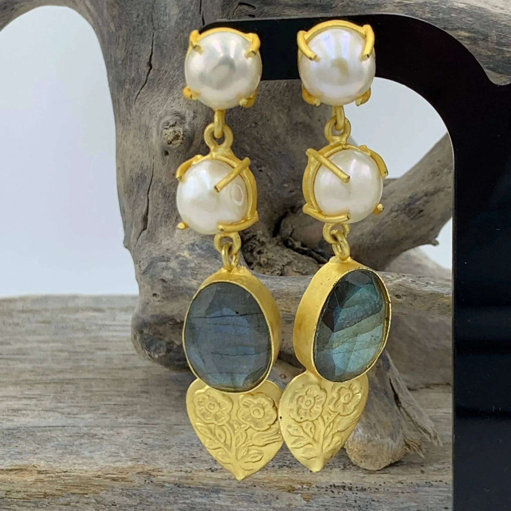 'Movi' Freshwater Pearl Turkish inspired Earrings