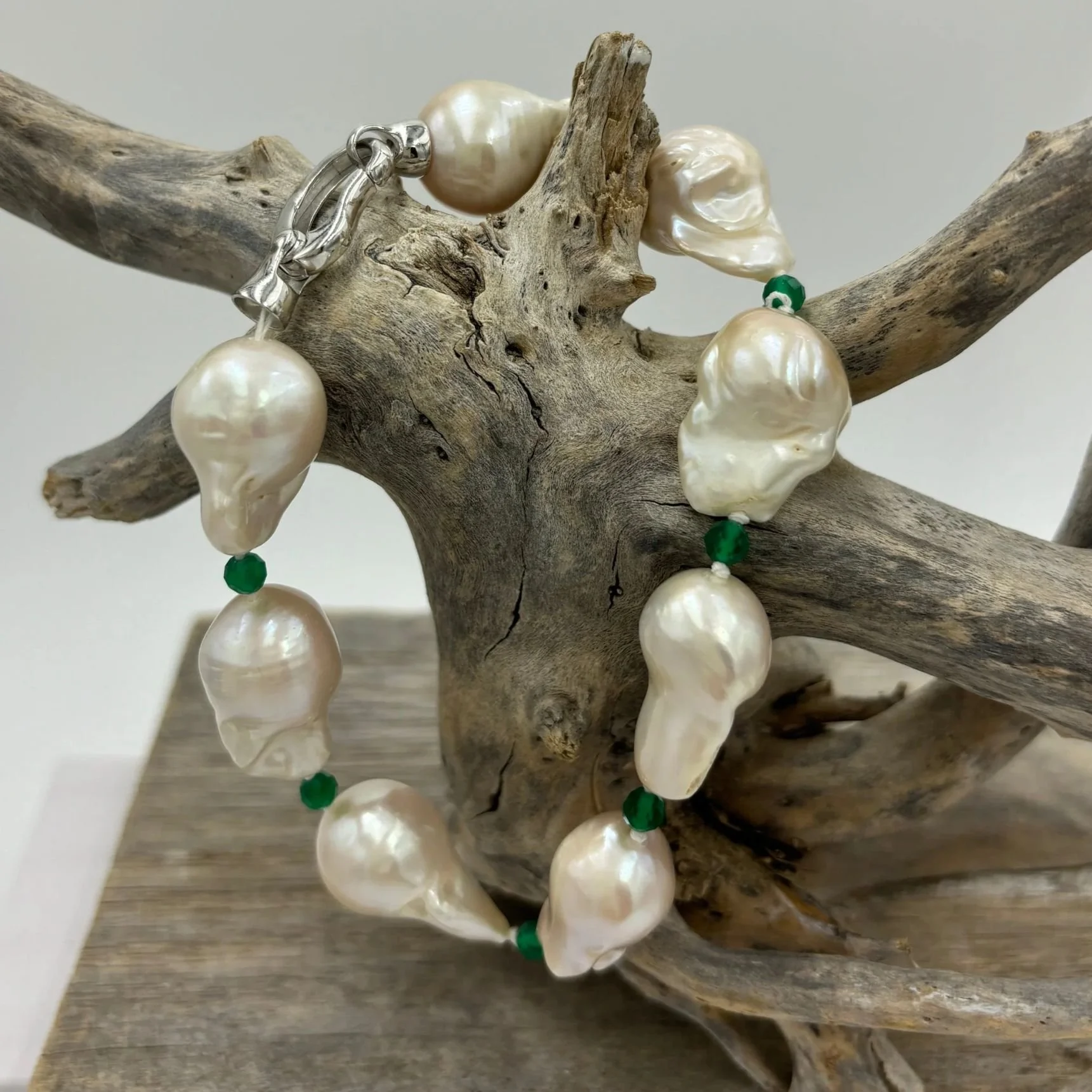 'Green Onyx' and Freshwater 'Baroque' Pearl Bracelet
