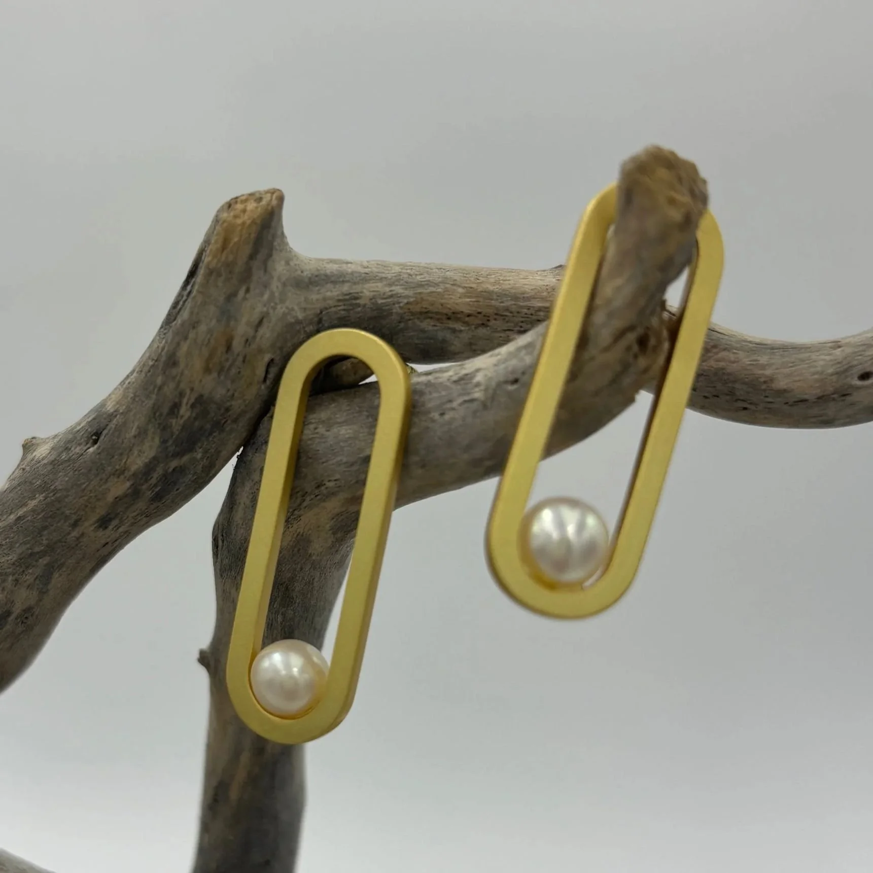 'Open' Freshwater Pearl Earrings