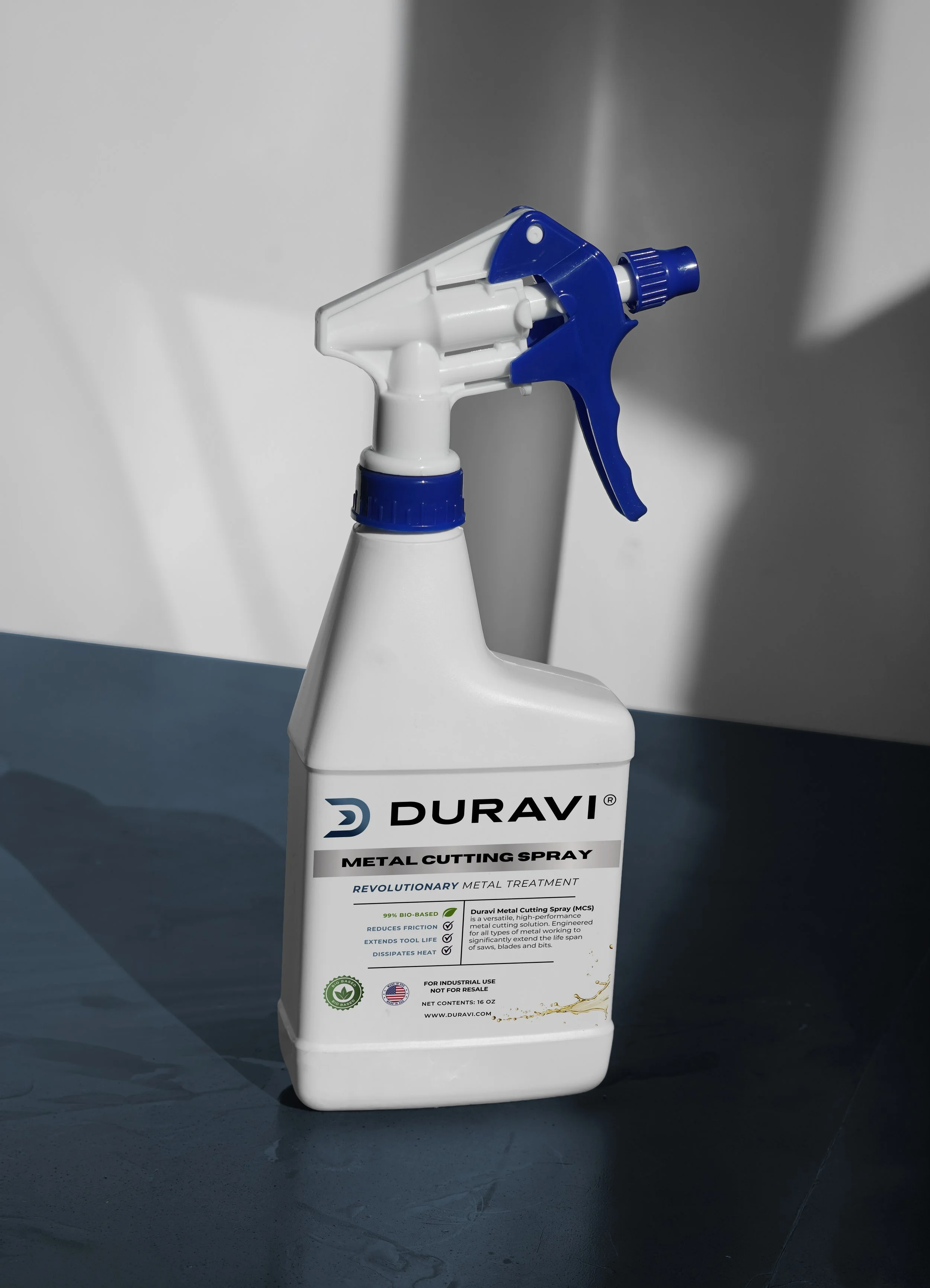 Duravi Metal Cutting Spray bio-based metal treatment for reducing friction during machining