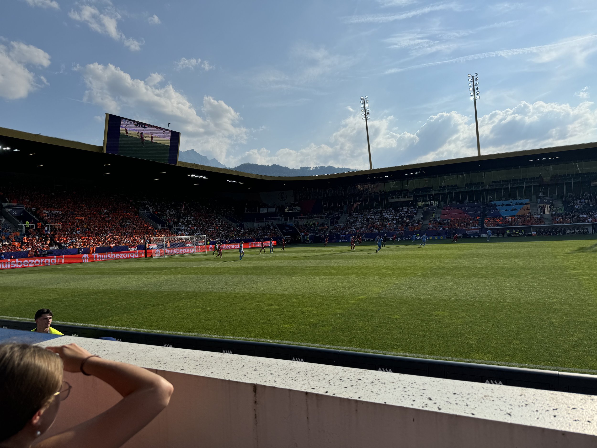 Stadion foto tijdens Wales - Nederland op het EK 2025
