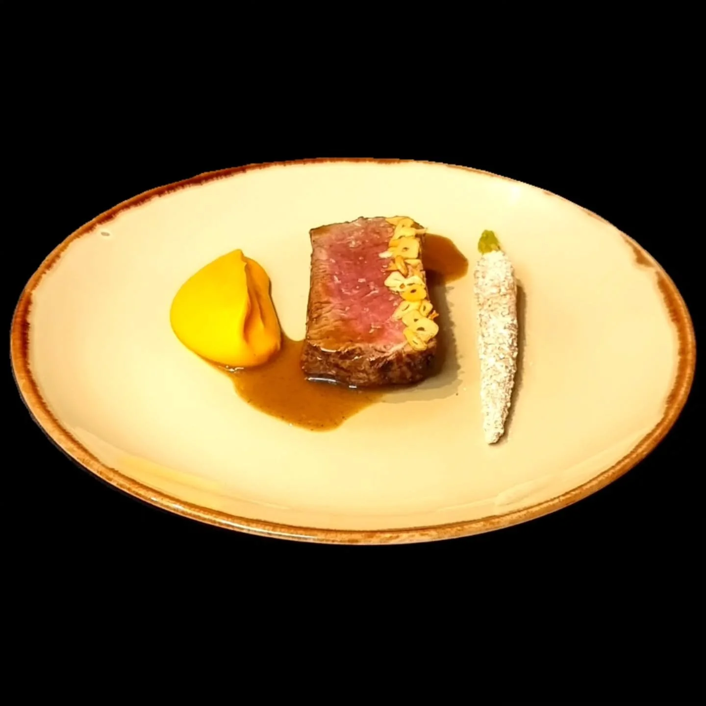 Yearling Beef Striploin, Heirloom Carrot, Buckwheat, Beef Jus

#Main #DegustationMenu #CulinaryJourney 
@koha.cuisine