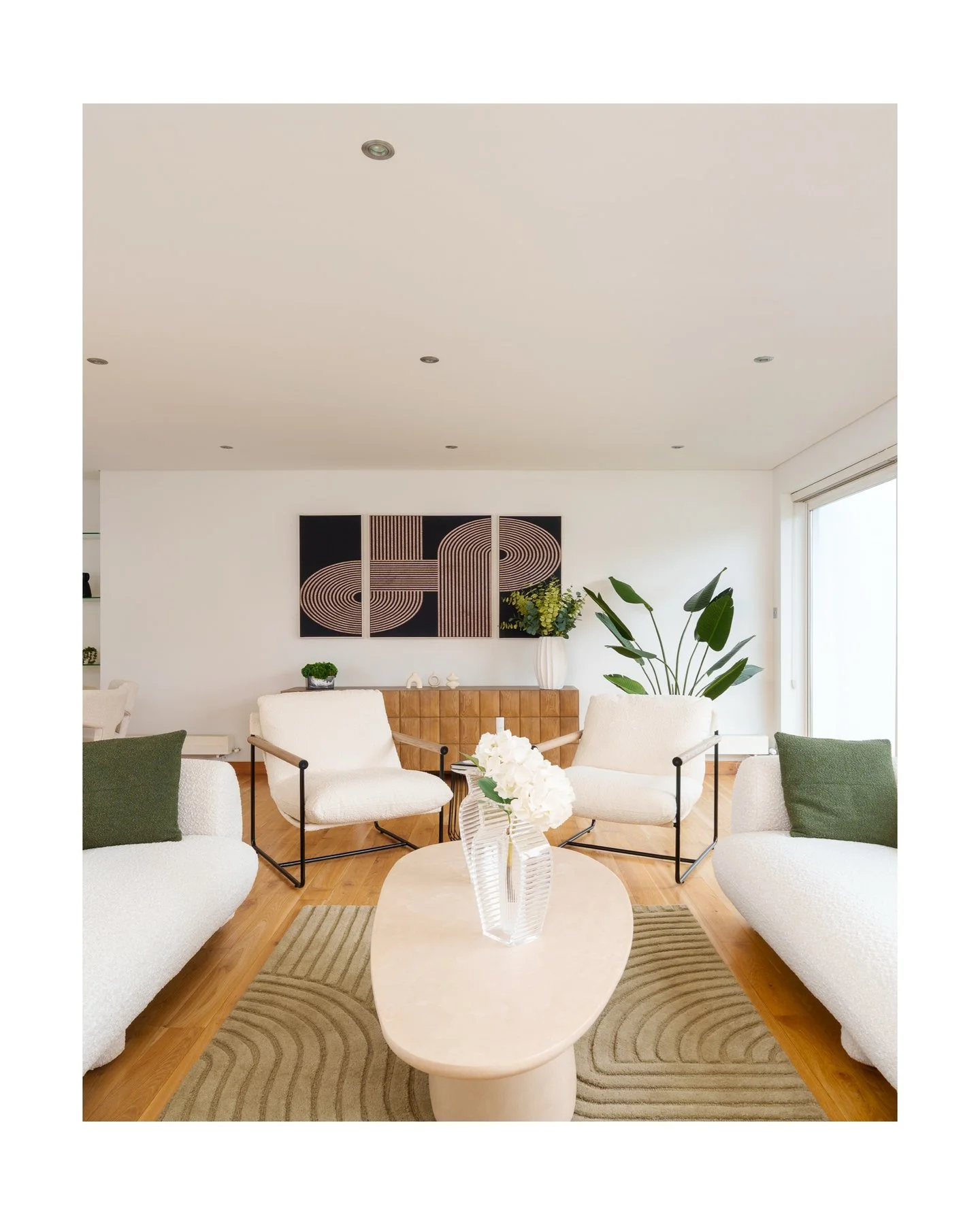 This is what a London property looks like when it's marketed properly.

Swipe to see why presentation is everything. &rarr;

&mdash;

Slide 1 &mdash; Reception room

The art draws you in. The light keeps you there. First impressions are made online n