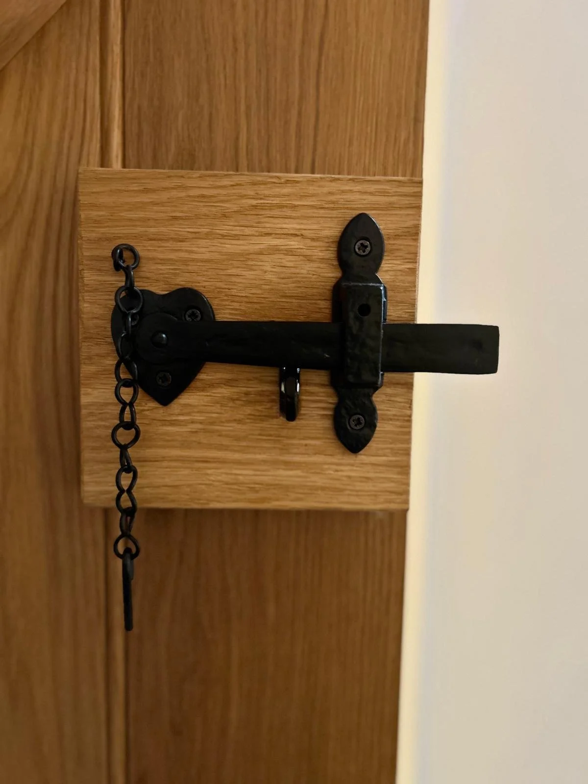 WhatsApp Image 2025-10-26 at 22.50.15 (4).jpeg