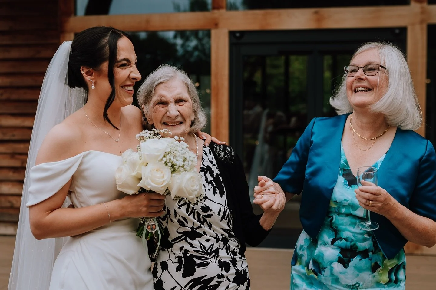 The moments that mean the most ❤️

#themillbarns #millbarnswedding #bohemianrosephotography