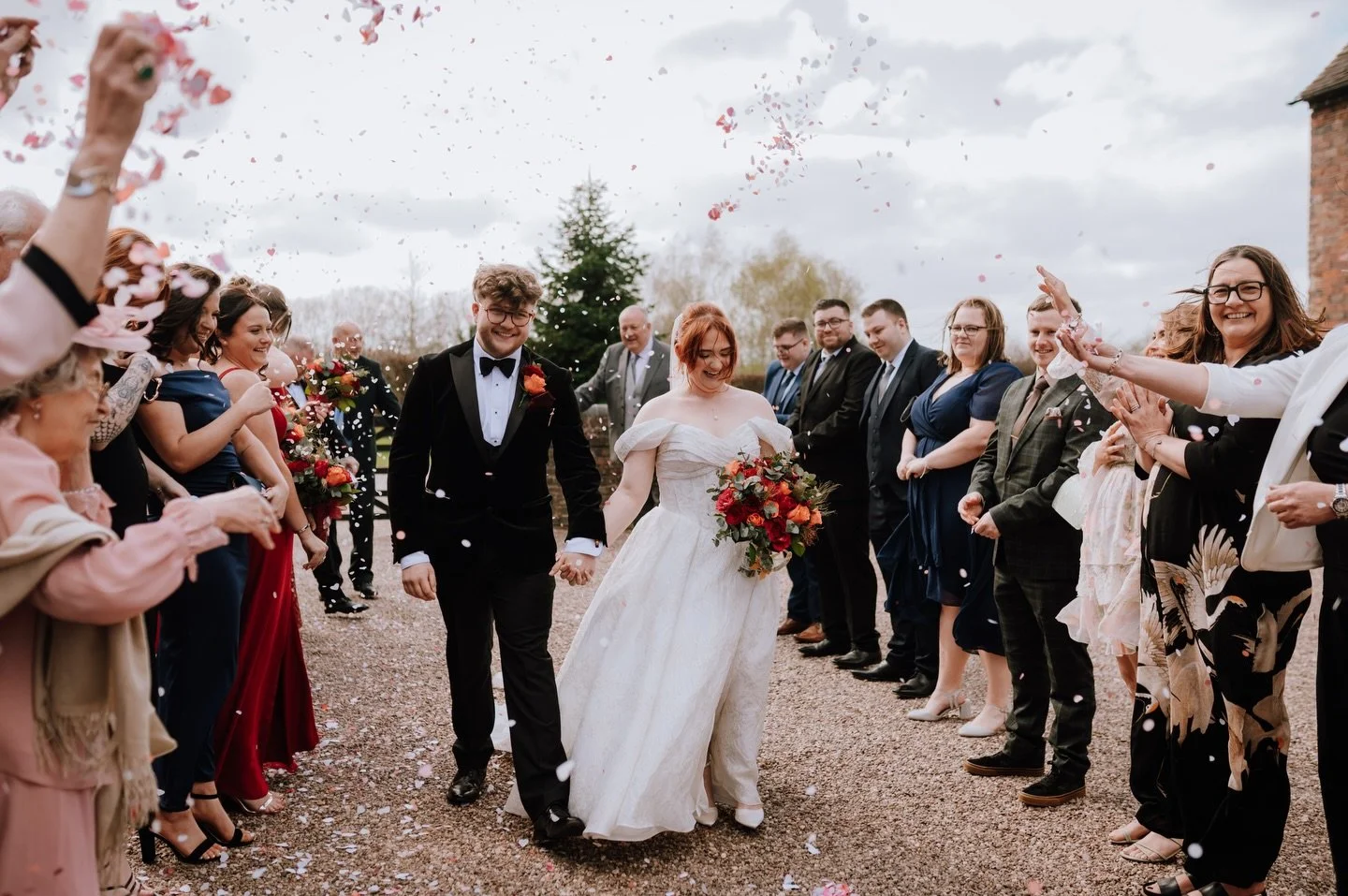 George and Lauren, your final gallery is ready 🥳✨ @theblakelandsestate