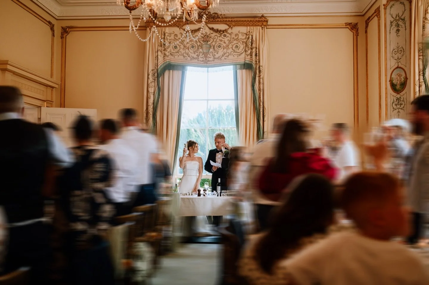 And in that moment&hellip; nothing else mattered ❤️✨

@netleyhallweddings 

#WeddingSpeeches #BohemianRosePhotography #CandidWeddingPhotographer #SpecialMoment #MotionBlur