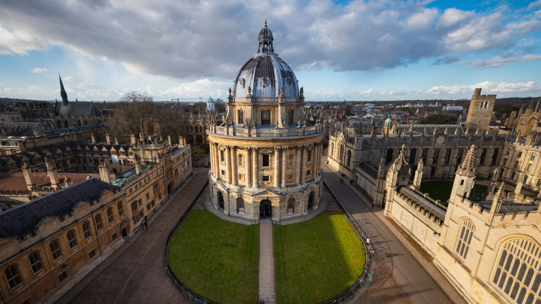 School vs University: The Differences Between A-Level History and a History BA Degree
