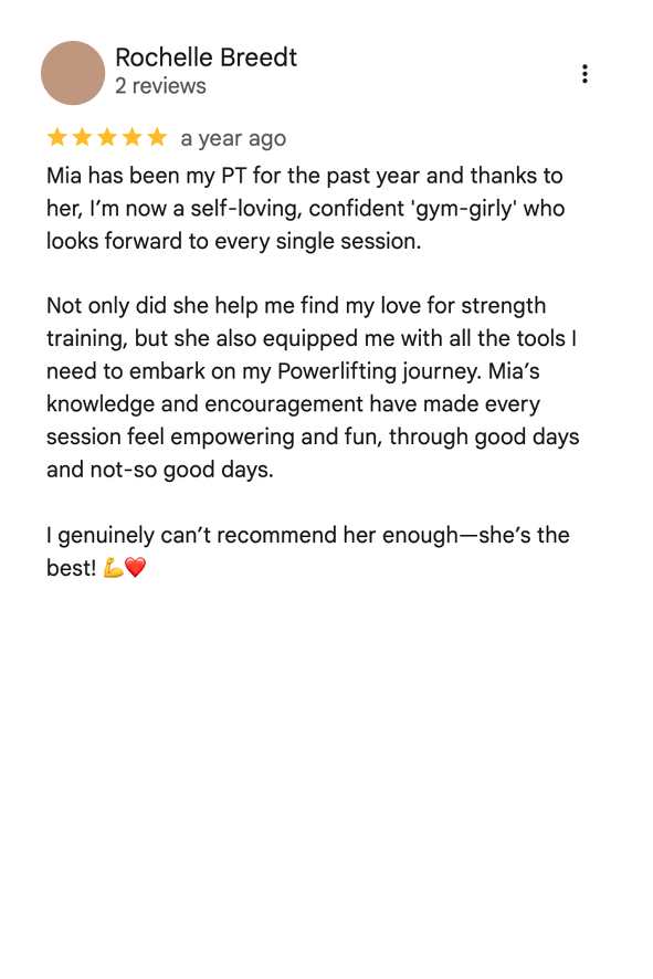 Screenshot of a five-star review for Rochelle Breedt, praising Mia for providing strength training and Powerlifting coaching.