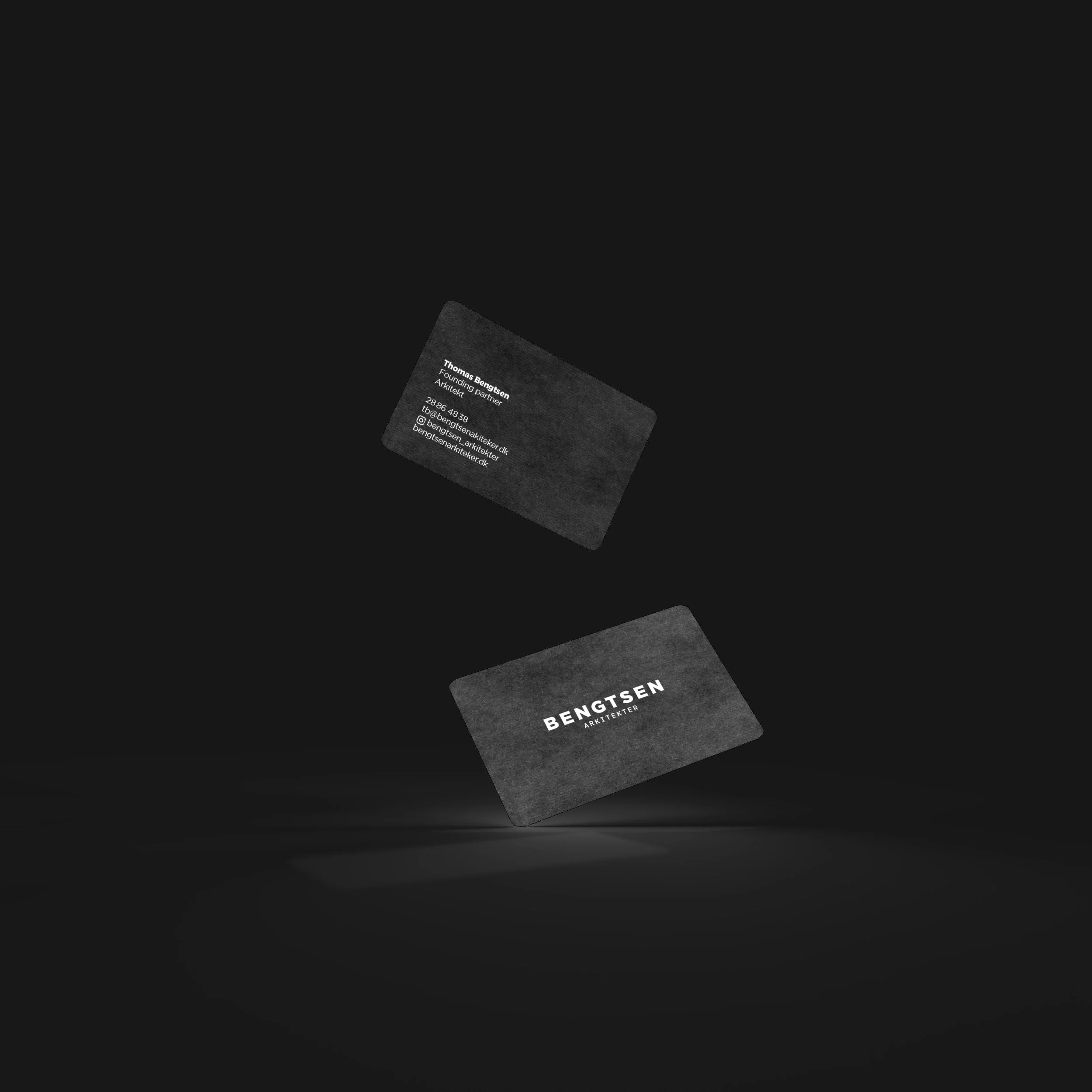 businesscard_black_rounded_corners.jpg
