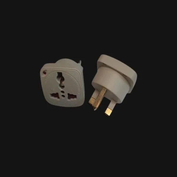 tech united-Travel Adaptor-6149.jpg