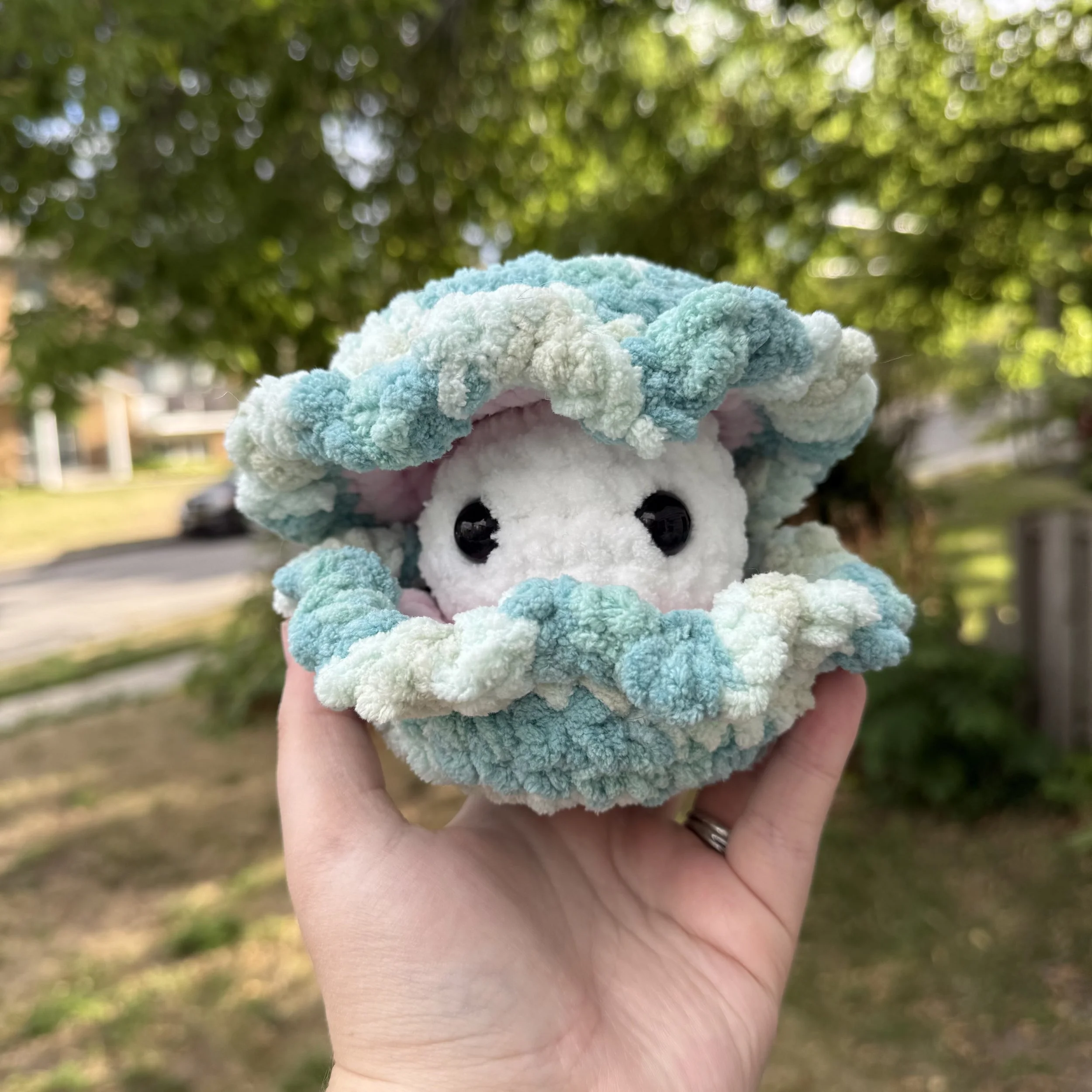 Clam $15 CAD Pattern by Crochet Grove