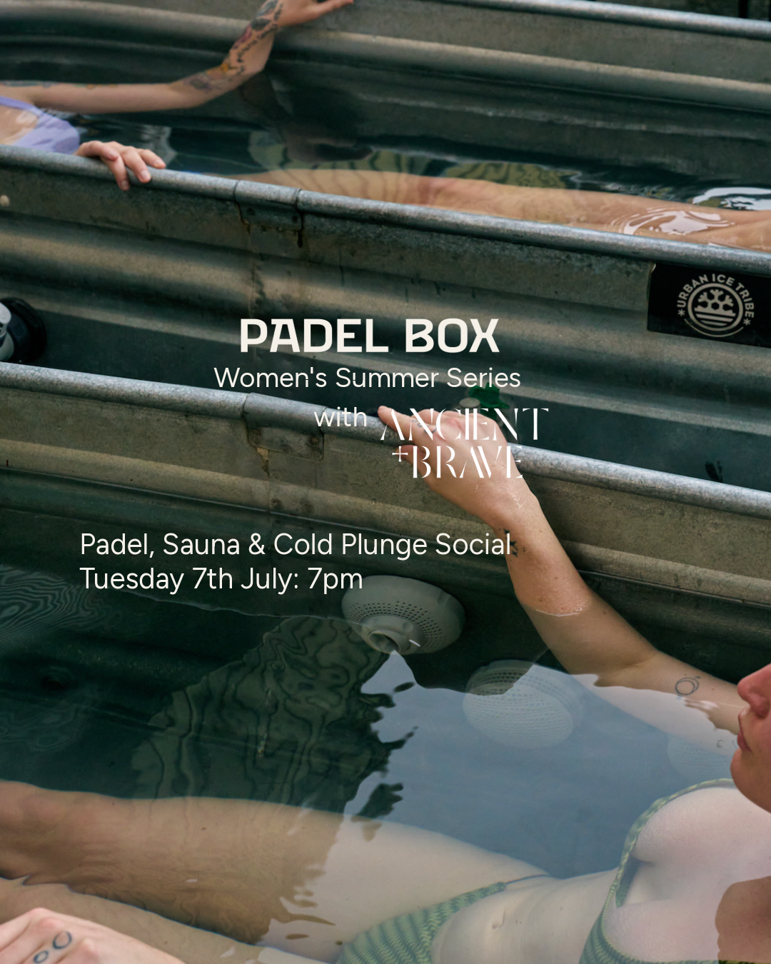 Dating event on padel court padel box