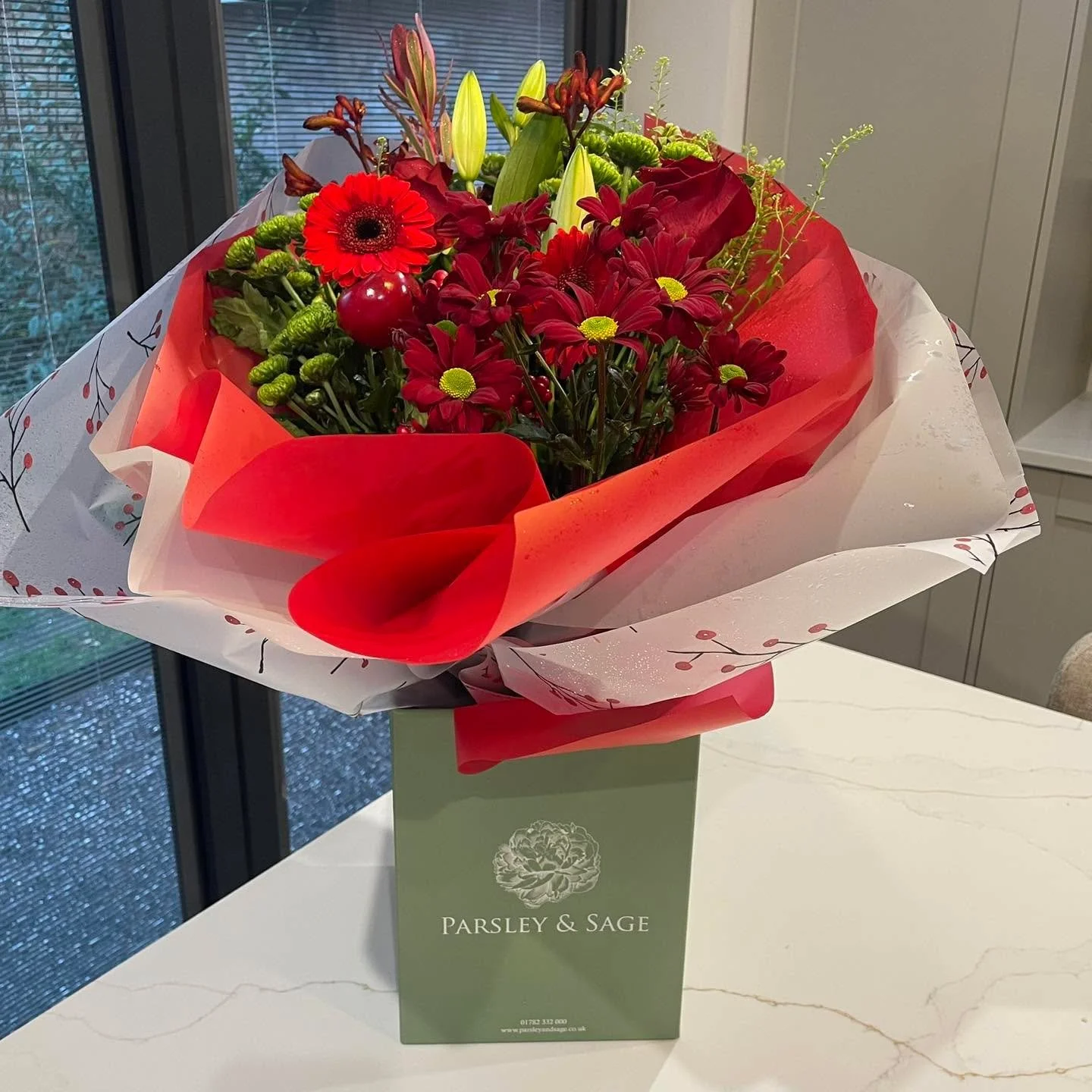 A beautiful surprise gift to brighten up this dull day! 💐 

Thank you so much to my lovely clients Levi &amp; Jess for the kind gesture! 

This house move has been a long time coming - 14 months in fact! So I&rsquo;m over the moon they have the keys