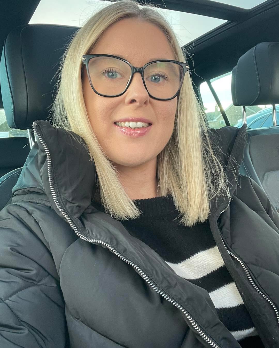 Heading over to Wolstanton for my 1st face to face meeting of 2026 📆 

I&rsquo;m catching up with existing clients whose fixed rate ends in March so will be reviewing new options for them.

Wrapped up and thankfully the snow is slowly melting away ❄