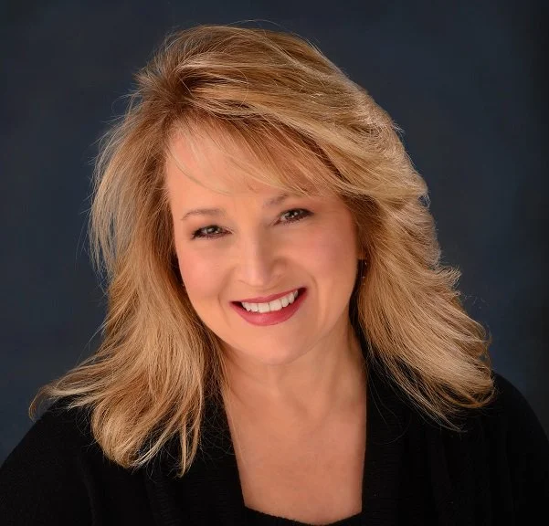 Kate Ferguson Schmidl Headshot