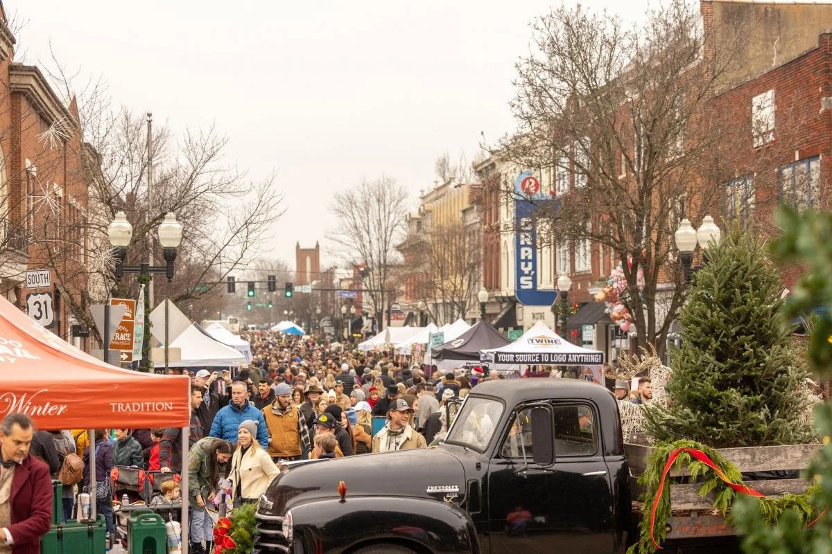 Dickens of a Christmas in Franklin, TN: A Festive December Weekend Getaway