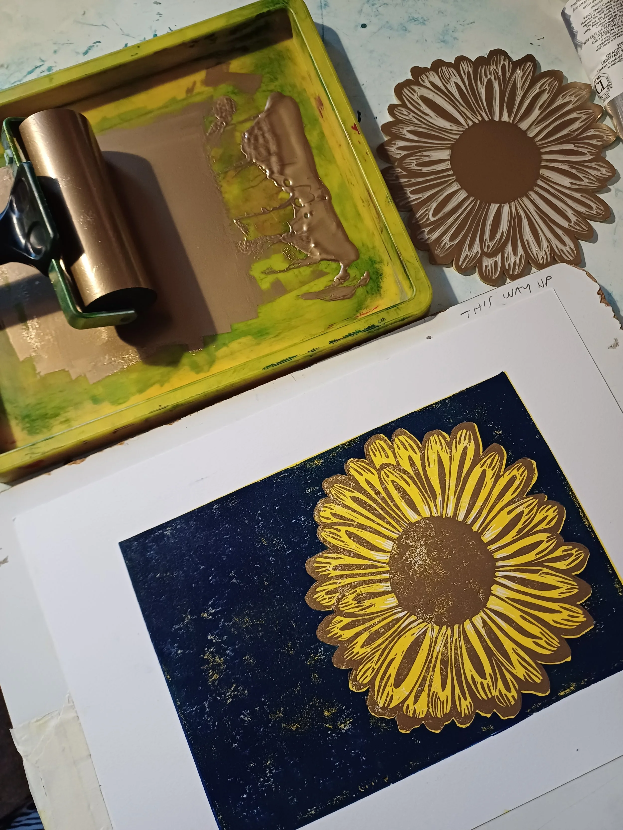 sunflower lino 2.jpg