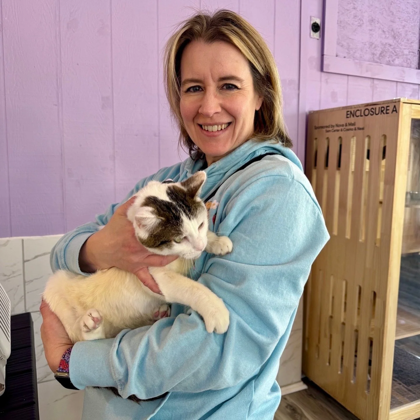 The right matches keep happening. 😺

These cats closed out their chapter at the cafe and left with their new families this week.

Congratulations:

📸: Taffeta, Gingham, Peg Leg Penelope, and Bean Sprouts!

Not Pictured: Alfalfa Sprouts!

Adoptions 