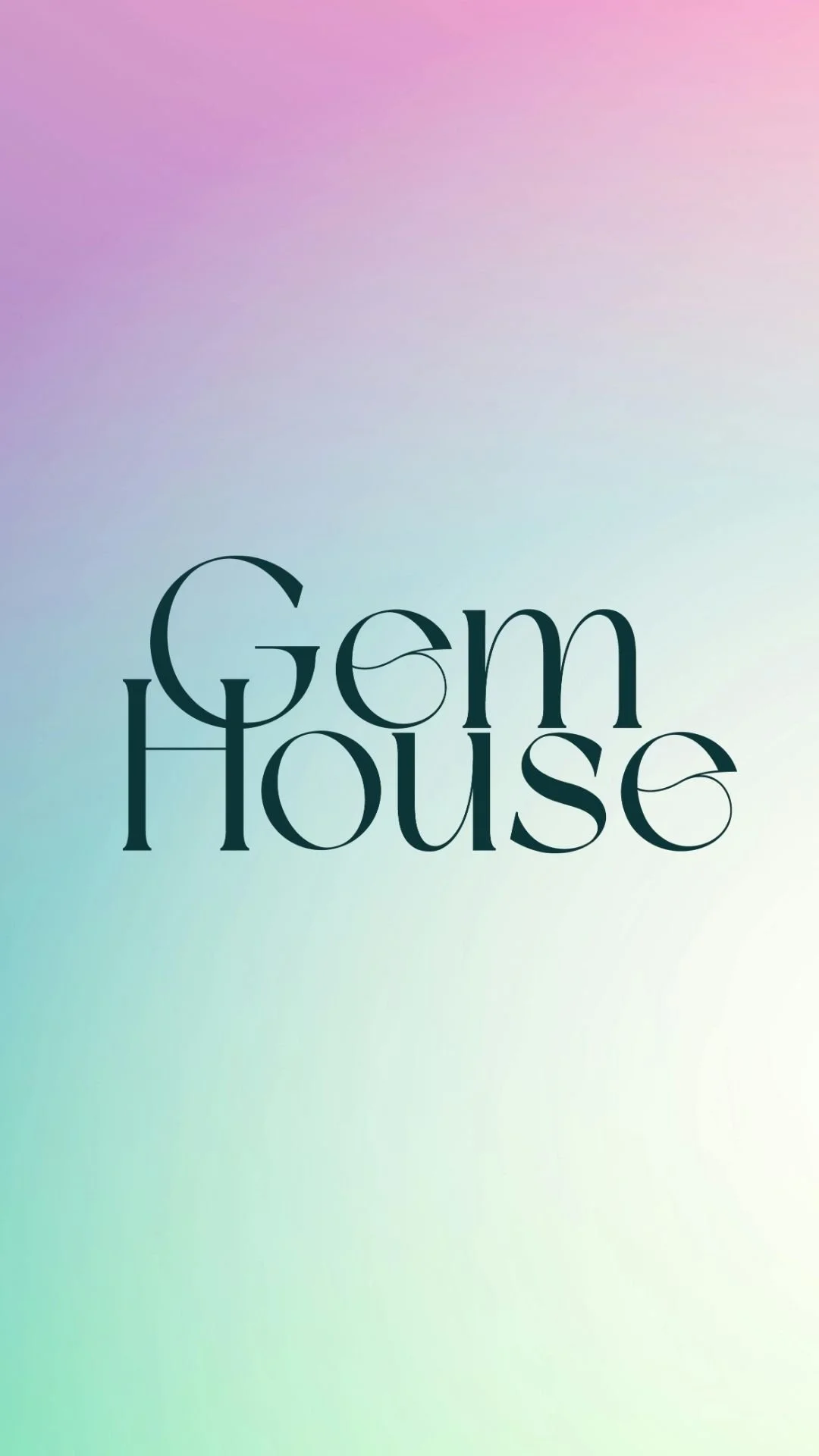 Photo holder of Blonde specialist in Greenpoint, Brooklyn. Christina was formally a hairstylist at Soon Beauty Lab.