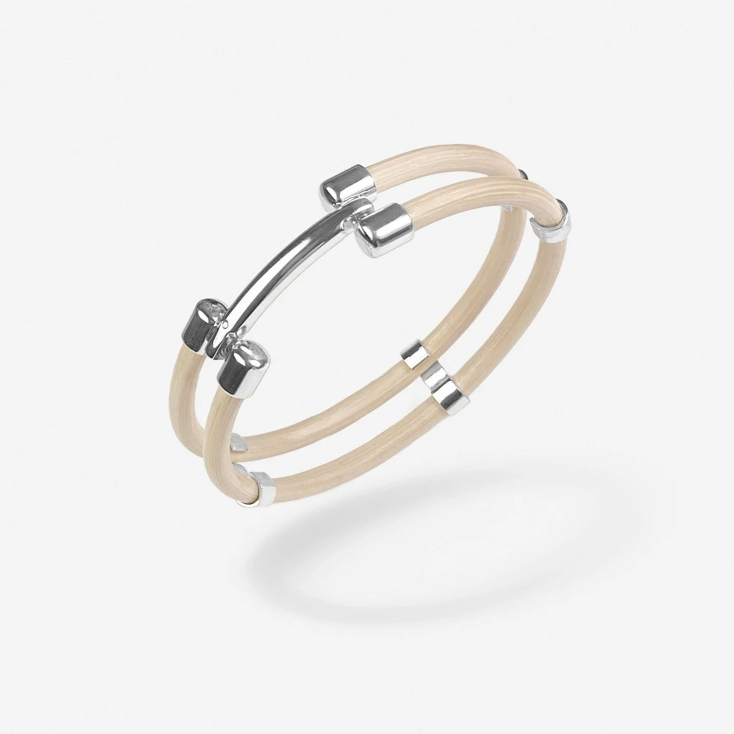 Bracelet NA-NA en rotin naturel et m&eacute;tal argent&eacute; !

#lancement #bracelet #bijou #rotin #cr&eacute;ation #artisanat #francais #nouveau #barbizon #cecilephilibert