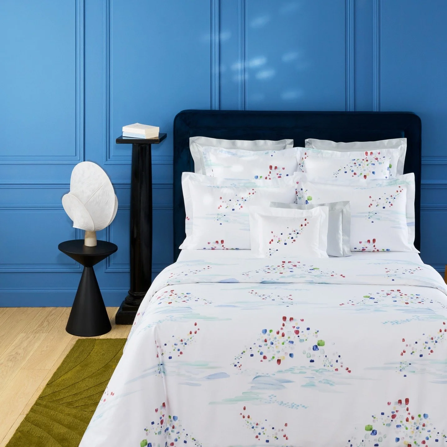 La sculpture lumineuse CLAMS en papier, rotin et alb&acirc;tre s&rsquo;invite chez Yves Delorme Paris. Merci !
@yvesdelormeparis 
@charlottehuguet

www.cecilephilibert.com #sculpturecreation #LightArt #papier #rotin #fabricationfrancaise #ArtisanCr&e