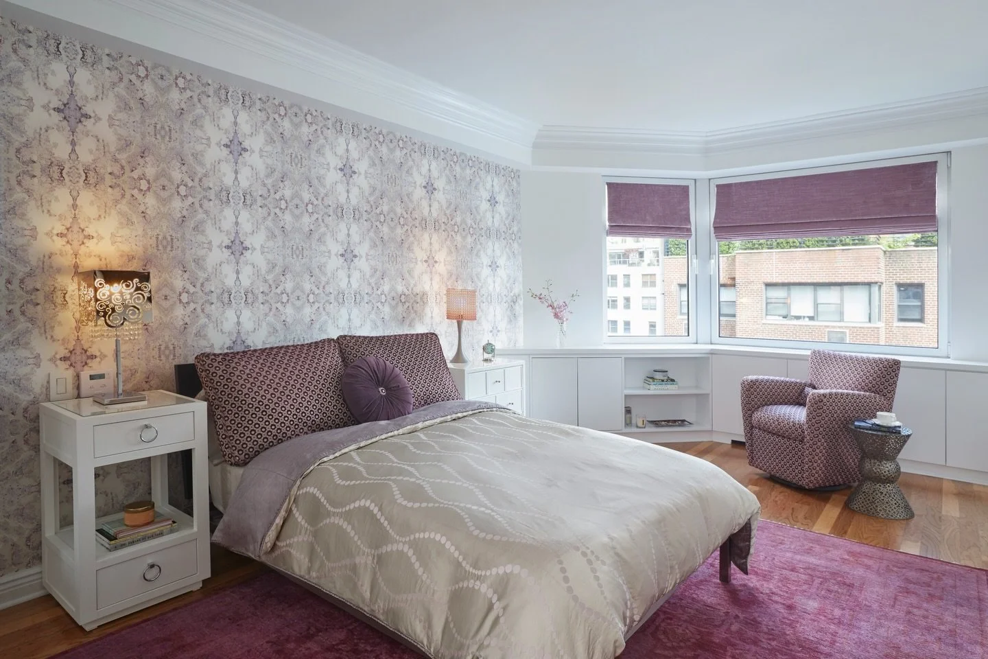 The difference between a smooth project and a stressful one is rarely the scope. It is how decisions are guided. When there is a clear point of view leading the process, everything begins to feel more manageable and aligned. Curated Living. Designed 
