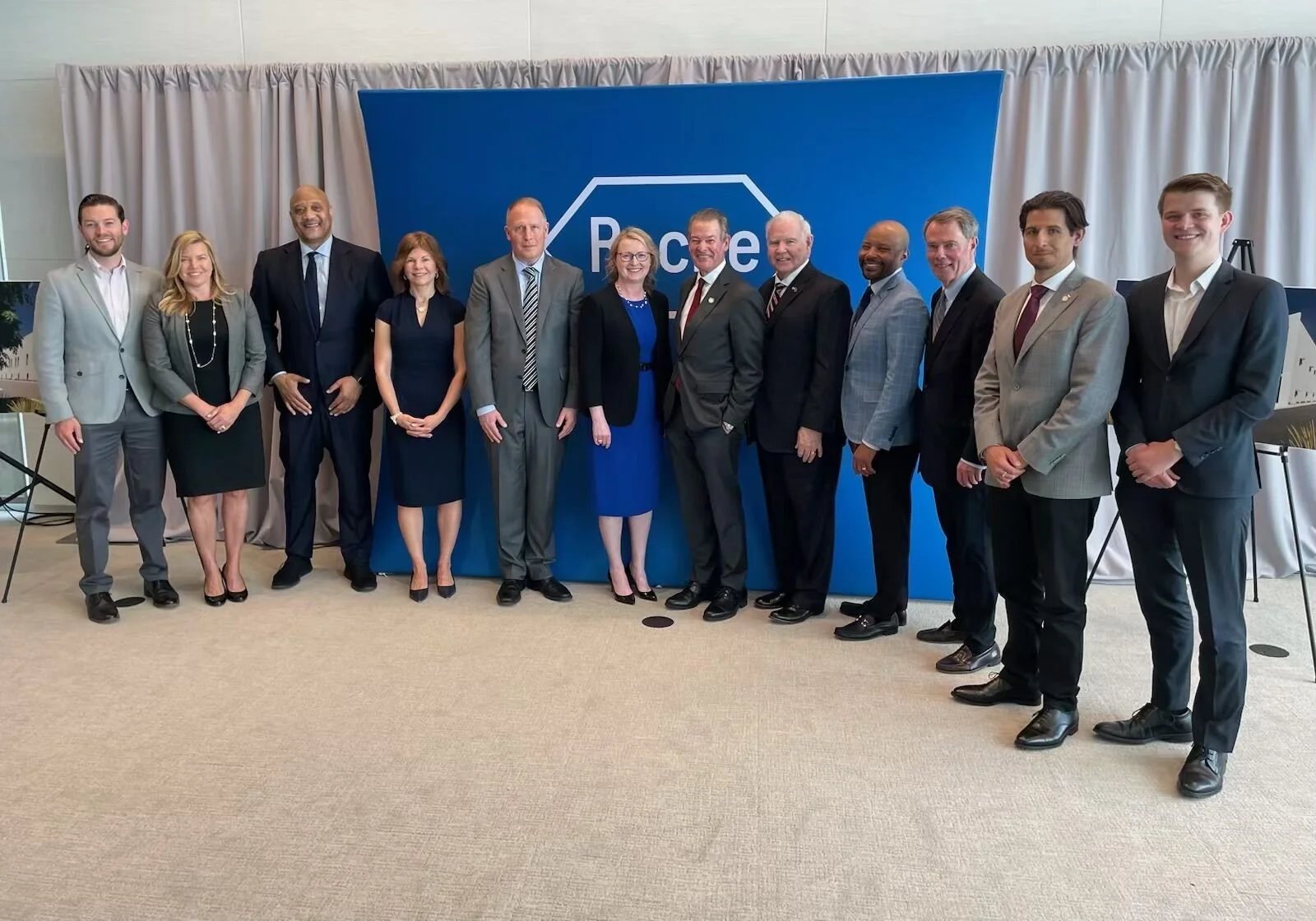 Alex Davis Roche Roche Diagnostics Announces $550 Million Expansion in Indianapolis ...