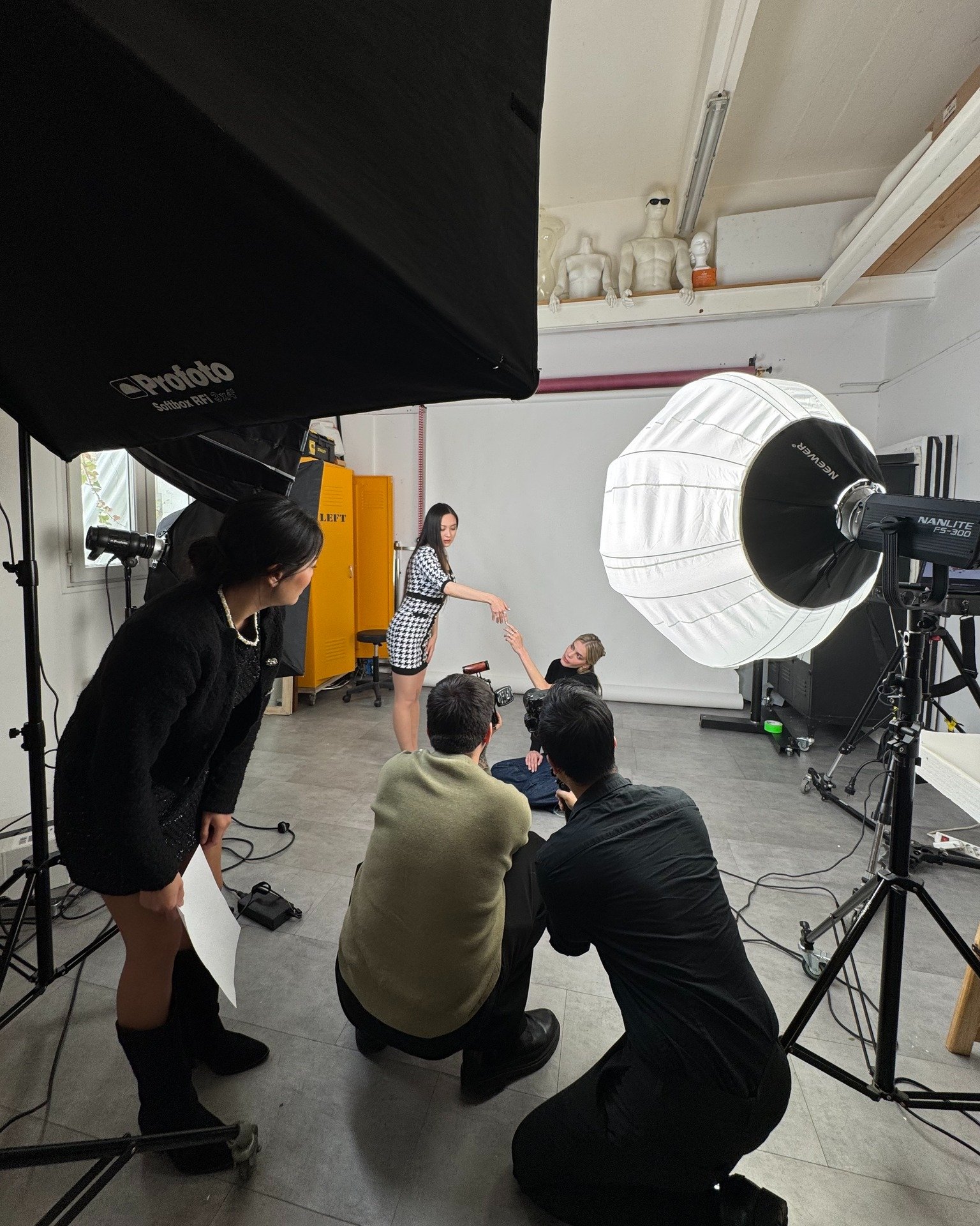 Ready for your close-up?
Chez l&rsquo;in&eacute;dit, on capte la lumi&egrave;re &amp; l'&eacute;nergie.
Un studio, une vision, et surtout : toi, au centre de l&rsquo;image.

Book ton shooting maintenant. Devis en dm.

#lineditagency #shootingstudio #