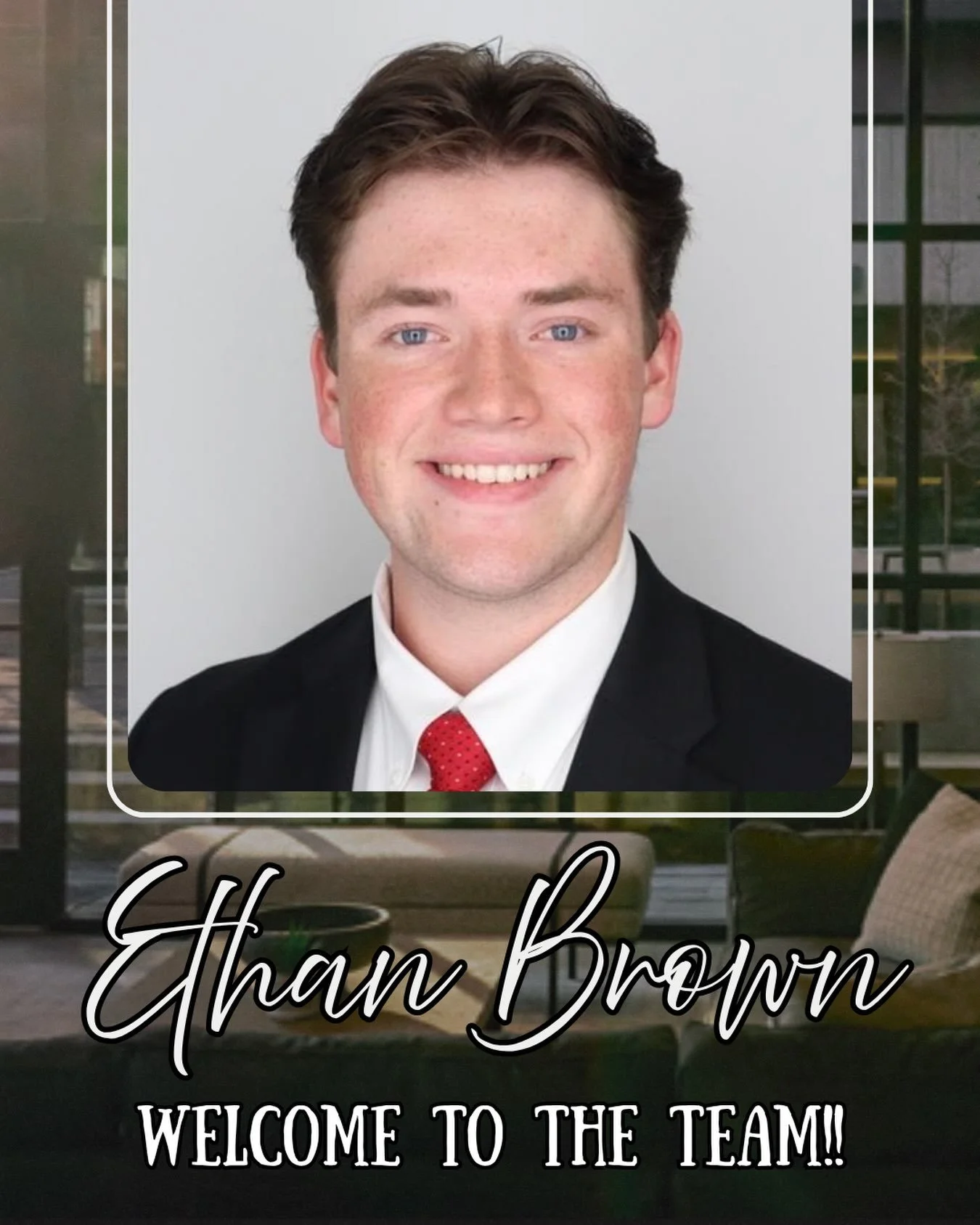 Hello everyone! My name is Ethan and I will be joining The 1785 Club team! I love to meet people, cook new things, and to learn the history of the world around us. If you come by the Hot or Not event tonight, I look forward to meeting you!
.
.
.
.
.
