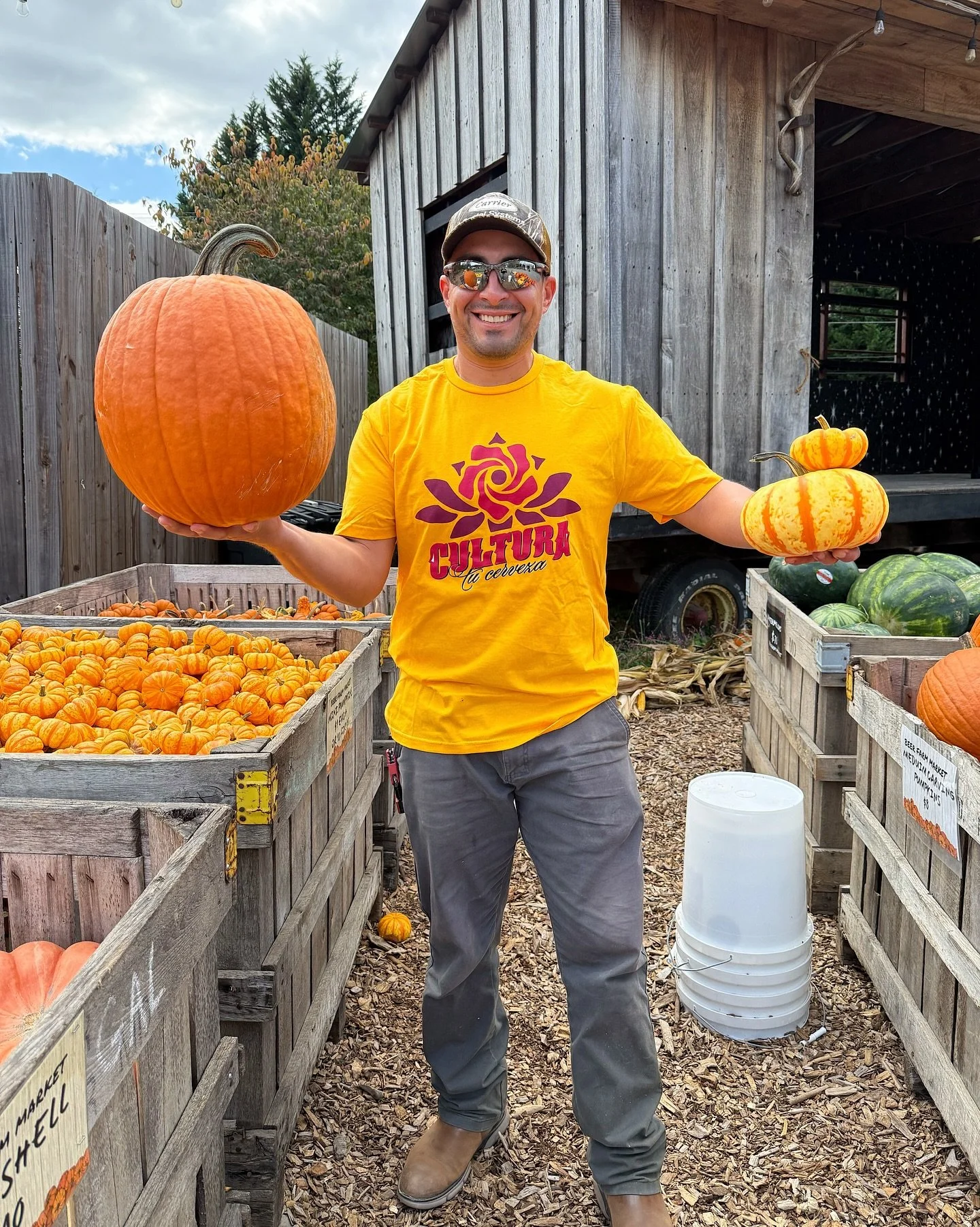 Rodolfo&rsquo;s showing off our Cultura tee and some fall favorites from the Beer Farm Market 🎃 Shop pumpkins, merch, and beer to go during your next visit 🍻 #BeerFarm