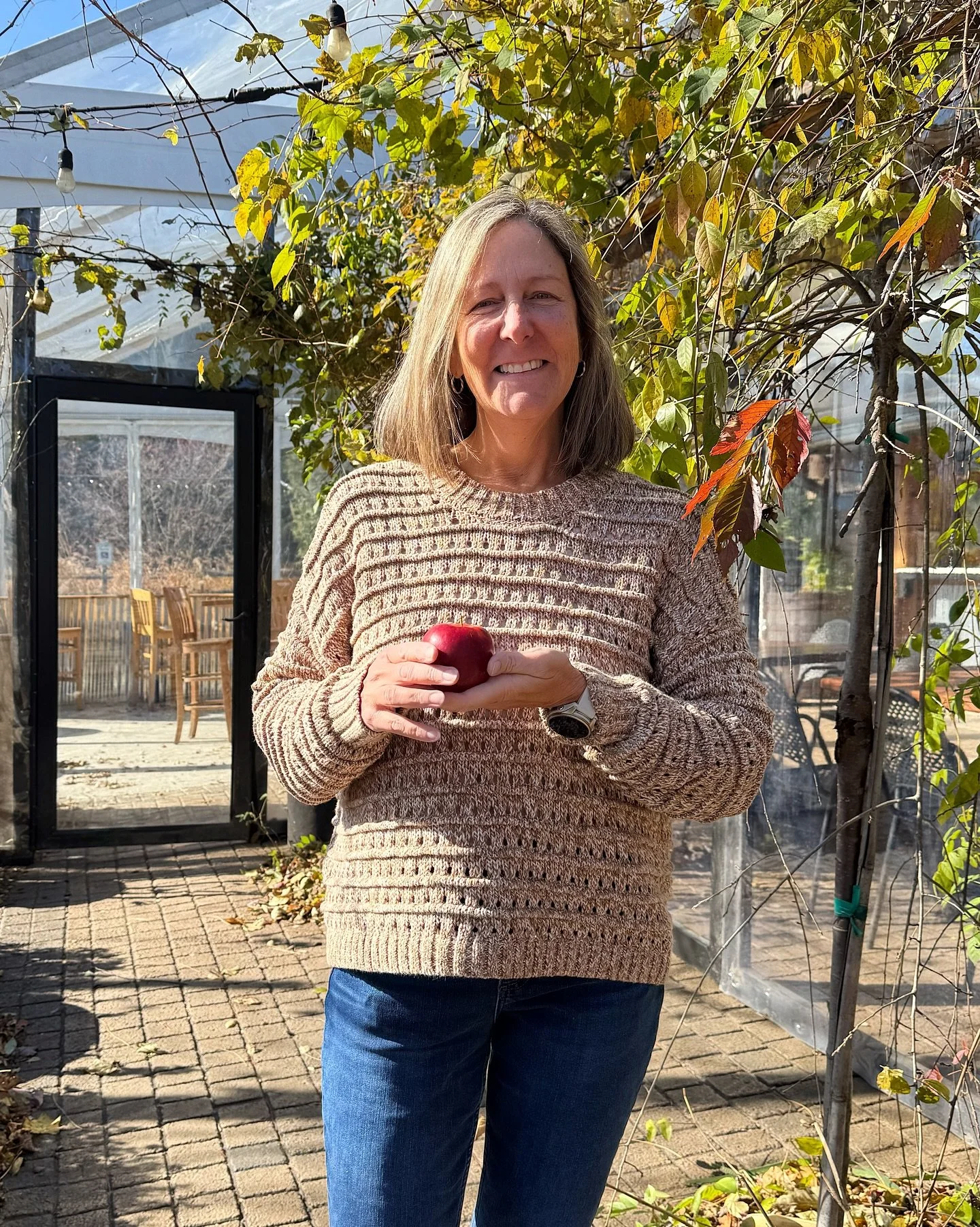 Meet Lynn, our new Farm Market Manager 🍎 She&rsquo;s full of great ideas and a huge help in growing the Beer Farm Market 🍻 We are thrilled to have her on the team! Make sure to say hello if you see her around the farm 😊 #BeerFarm #FarmMarket #Shop