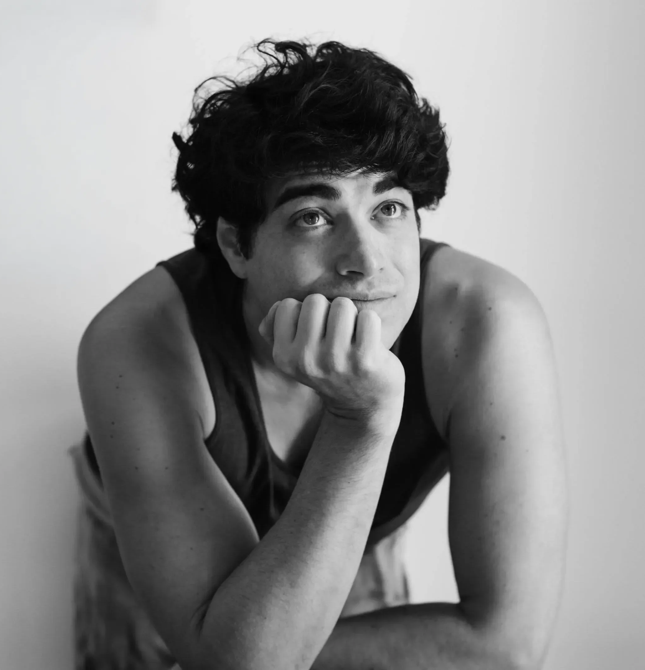 sensual-male-companion-berlin-sunjoy.png