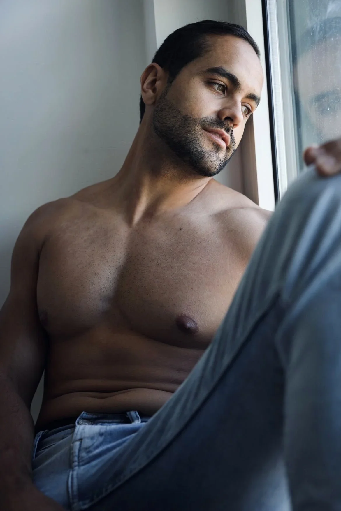 gus-exclusive-male-escort-berlin.webp