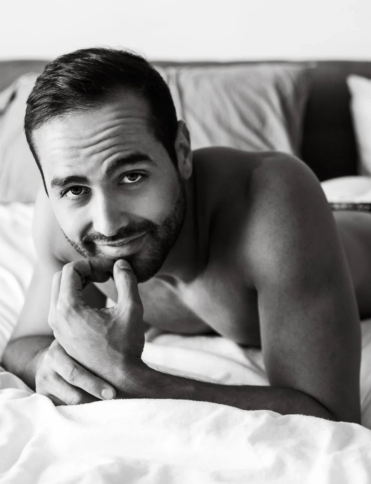 premium-male-escort-berlin-gus.png