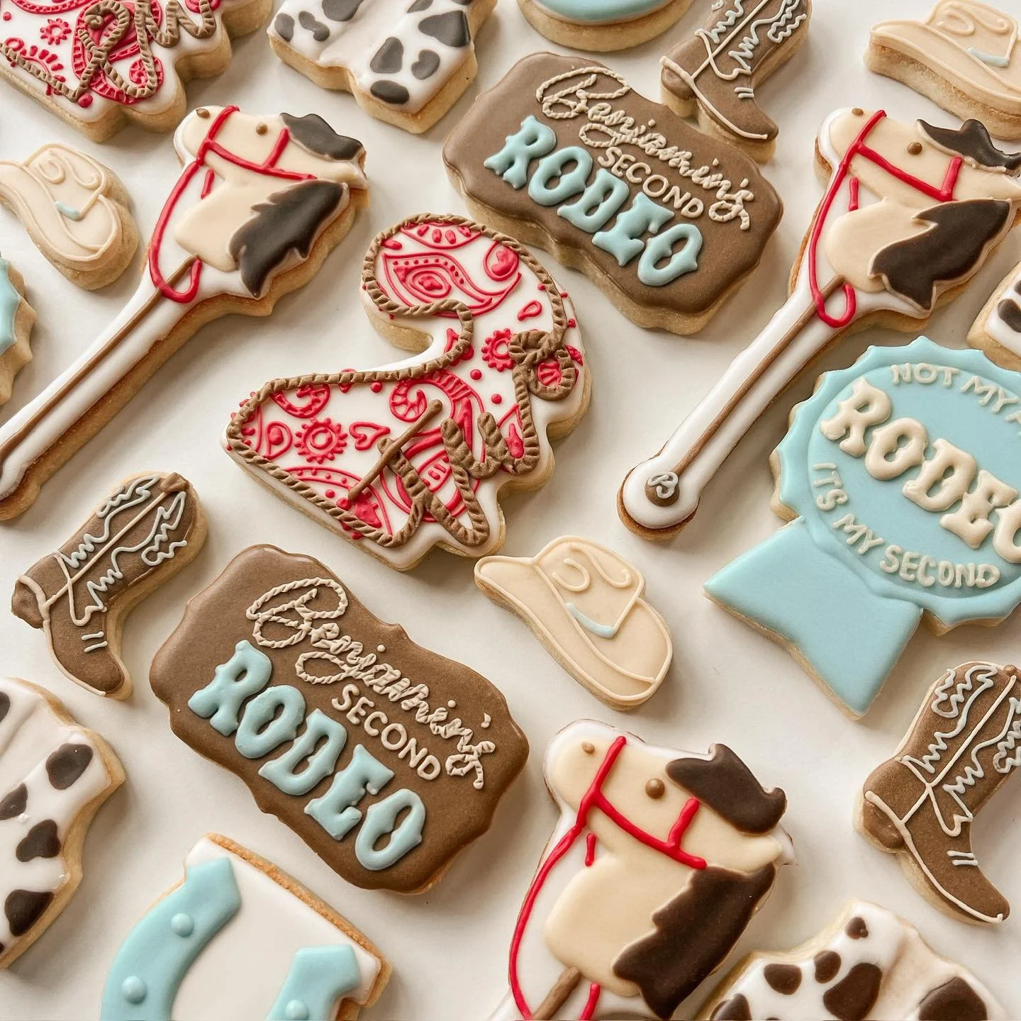 Hold your horses 🤠🍪
This rodeo isn&rsquo;t over yet &mdash; there&rsquo;s still time to enter our 2-year anniversary giveaway.
Two days left to throw your name in the hat 👀✨
(Catch up on those extra entries too!) 

#WesternBirthday #westernbirthda