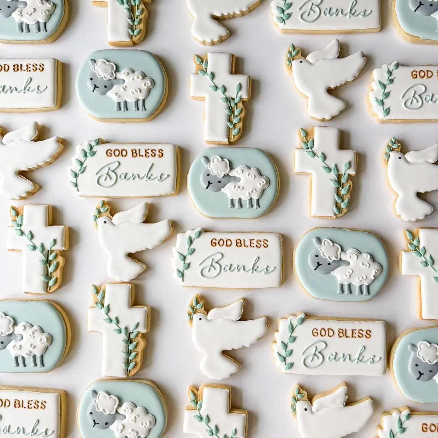 We&rsquo;re so grateful to be part of these moments 🤍
From their baptism ➡️ their first birthday! It&rsquo;s such a joy to watch your little ones grow and be here for you during all of life&rsquo;s sweet celebrations 🍪

#baptismcookies #baptismcele