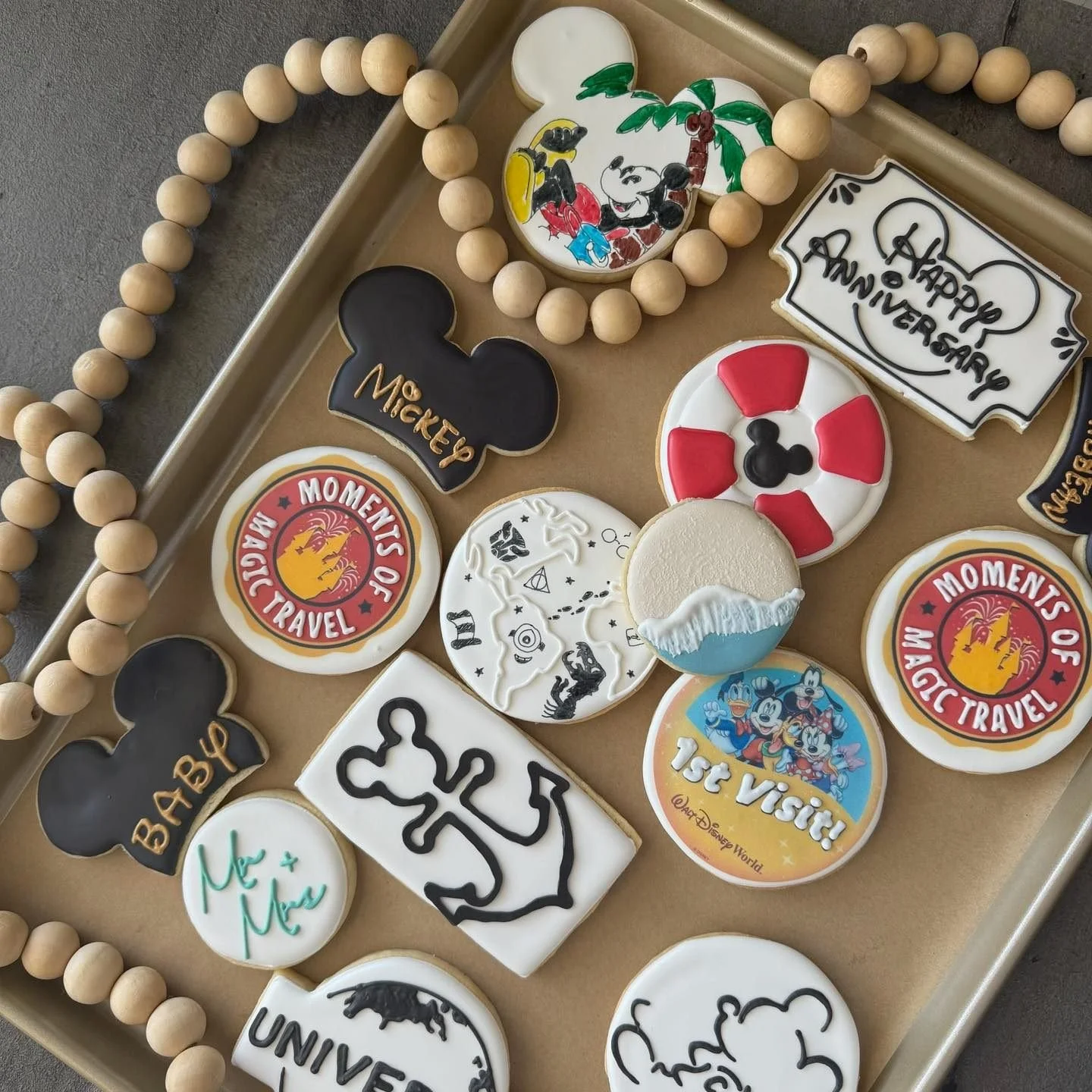 National Cruise Day calls for cookies that travel too 🚢🍪
These went out to clients after their trips with  @allie.ctc &mdash; a sweet way to say welcome home 🤍

#disneyinspired #nationalcruiseday #clientgifts #travelcookies #corporategifts #travel