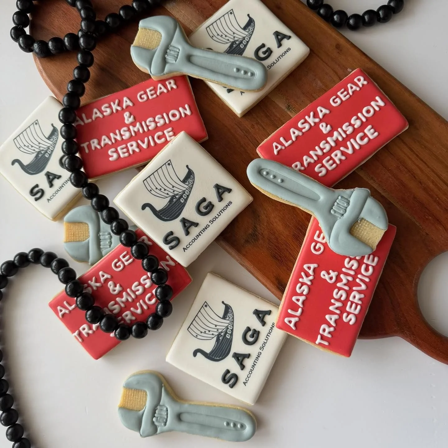 Nationwide clients. Zero room for error 🍪📦
If you love your clients, we&rsquo;ll help you treat them right &mdash; with custom cookies that are finely tuned, on-brand, and delivered with care. 🔧✨

#brandedcookies #businessmarketing #corporatebrand