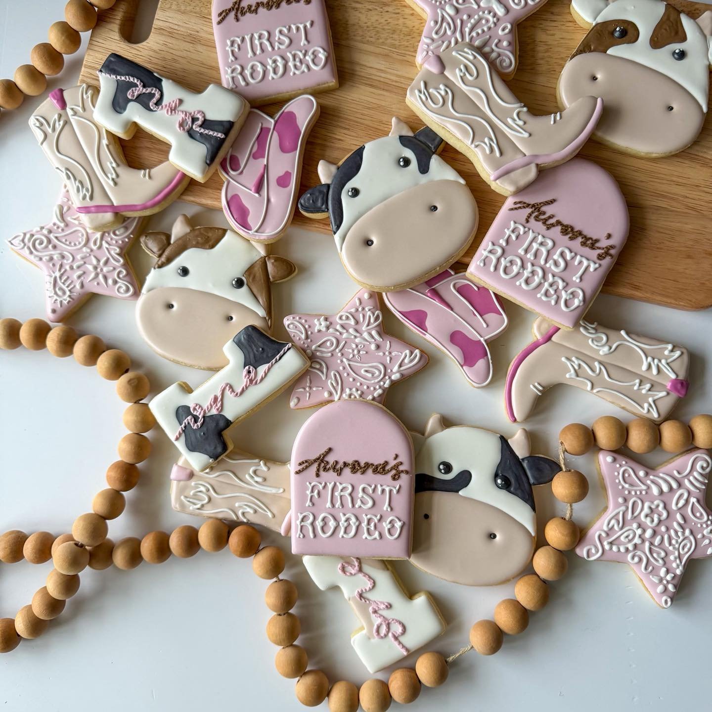 Not our first rodeo &mdash; and we still get excited every time 🤠🍪
Some themes are favorites for a reason 🤍

#firstrodeobirthday #firstrodeocookies #firstrodeo #firstrodeoparty #firstrodeobirthdaytheme #firstbirthdayparty #firstbirthday #firstbirt