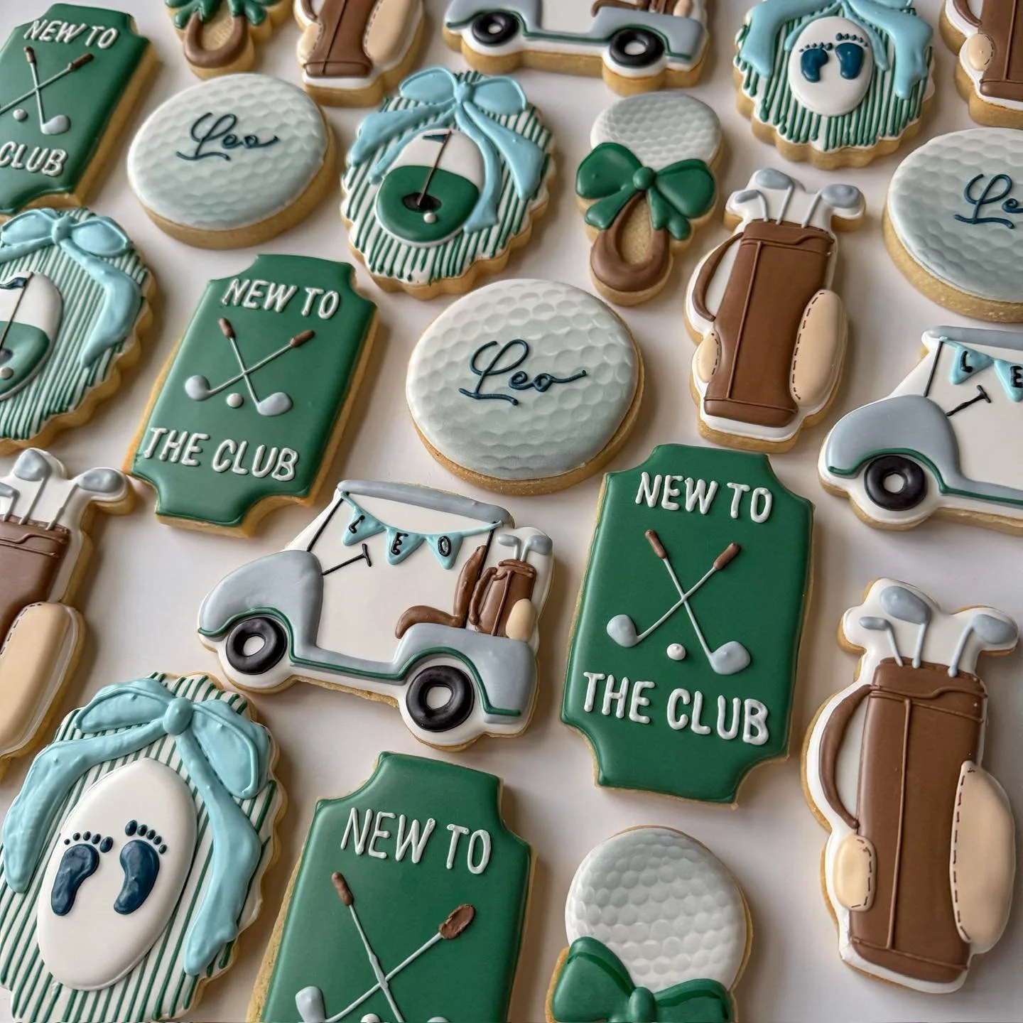 Welcome to the club &mdash; dress code: bottles &amp; bibs ⛳️🍼
This little rookie is already above par!

#babyshowers #babyshowerideas #babyshowerdecor #babyshower #babyshowercookies #babyshowerboy #newtotheclubbabyshower #golfbabyshower #golfbabysh