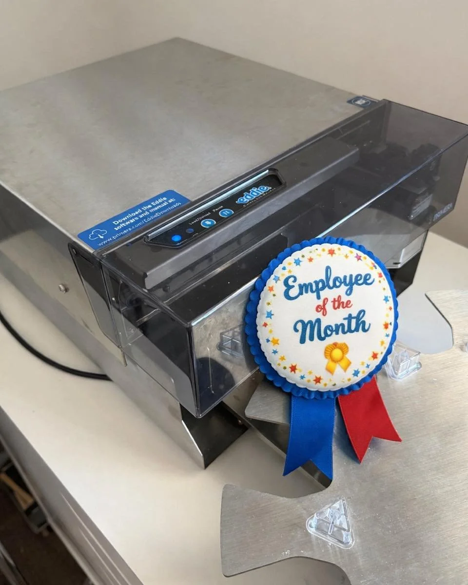 Happy National Employee Appreciation Day 🖨️🍪
Shoutout to eddie_edibleinkprinter &mdash; reliable, consistent, never broken.
Birdie and Gertie&hellip; this is a performance review 👀 IYKYK

#eddietheedibleprinter #eddietheedibleinkprinter #primerate