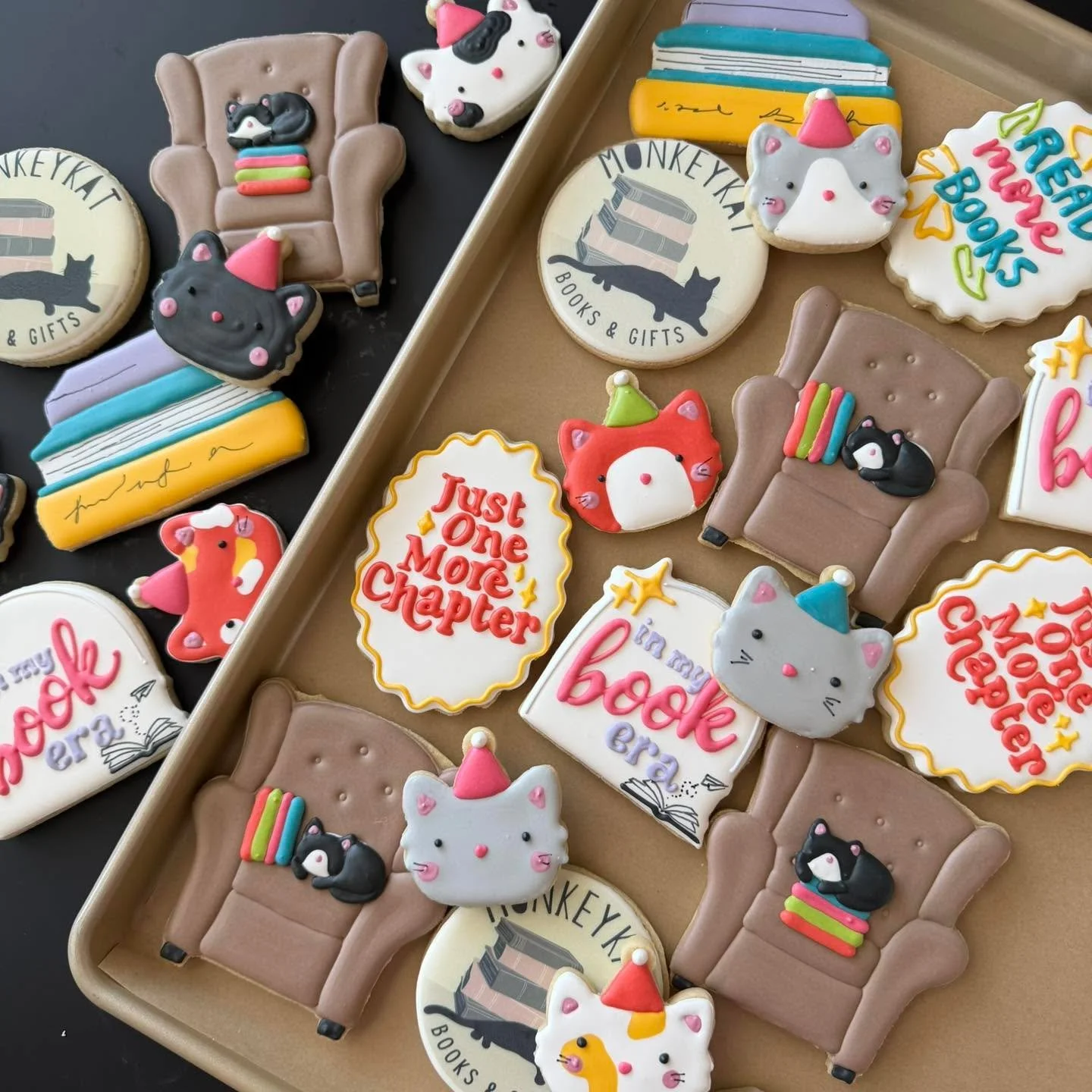 Independent bookstore 🤝 local cookies 

Go visit our friends at @monkeykatbooks today for independent bookstore day! Maybe we&rsquo;re biased but we think cookies &amp; books make a pretty good pair 🤍📚🍪

#independentbookstore #independentbookshop