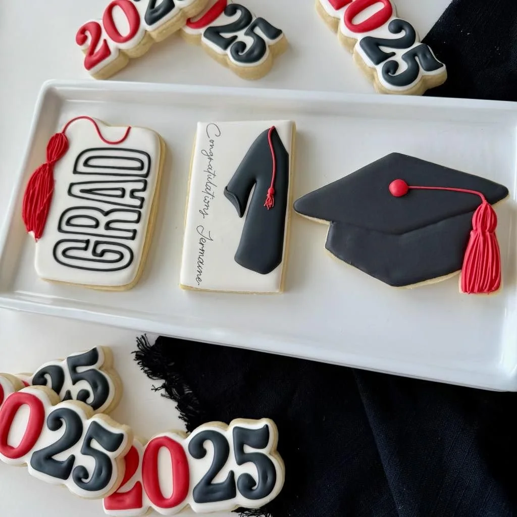 Cap, gown, cookies&hellip; graduation season is officially on 🎓🍪
Grad season is underway, and to celebrate as many students as possible, we&rsquo;re offering two graduation set options this year &mdash; designed to keep ordering easy while still gi
