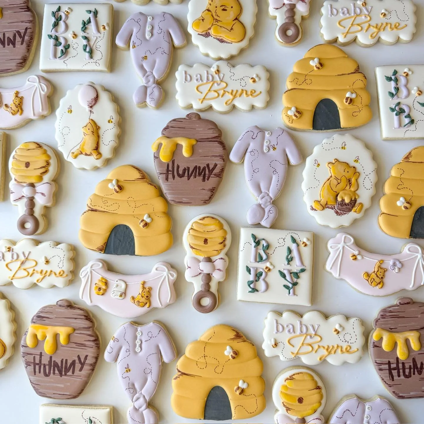 Rumbly in our tumbly just looking at this one 🍯🐻🍪

#winniethepooh #winniethepoohbabyshower #winniethepoohandfriends #winniethepoohtheme #babyshowertheme #winniethepoohcookies #babyshowercookies #vintagepooh #vintagewinniethepooh #babyshowertreats 