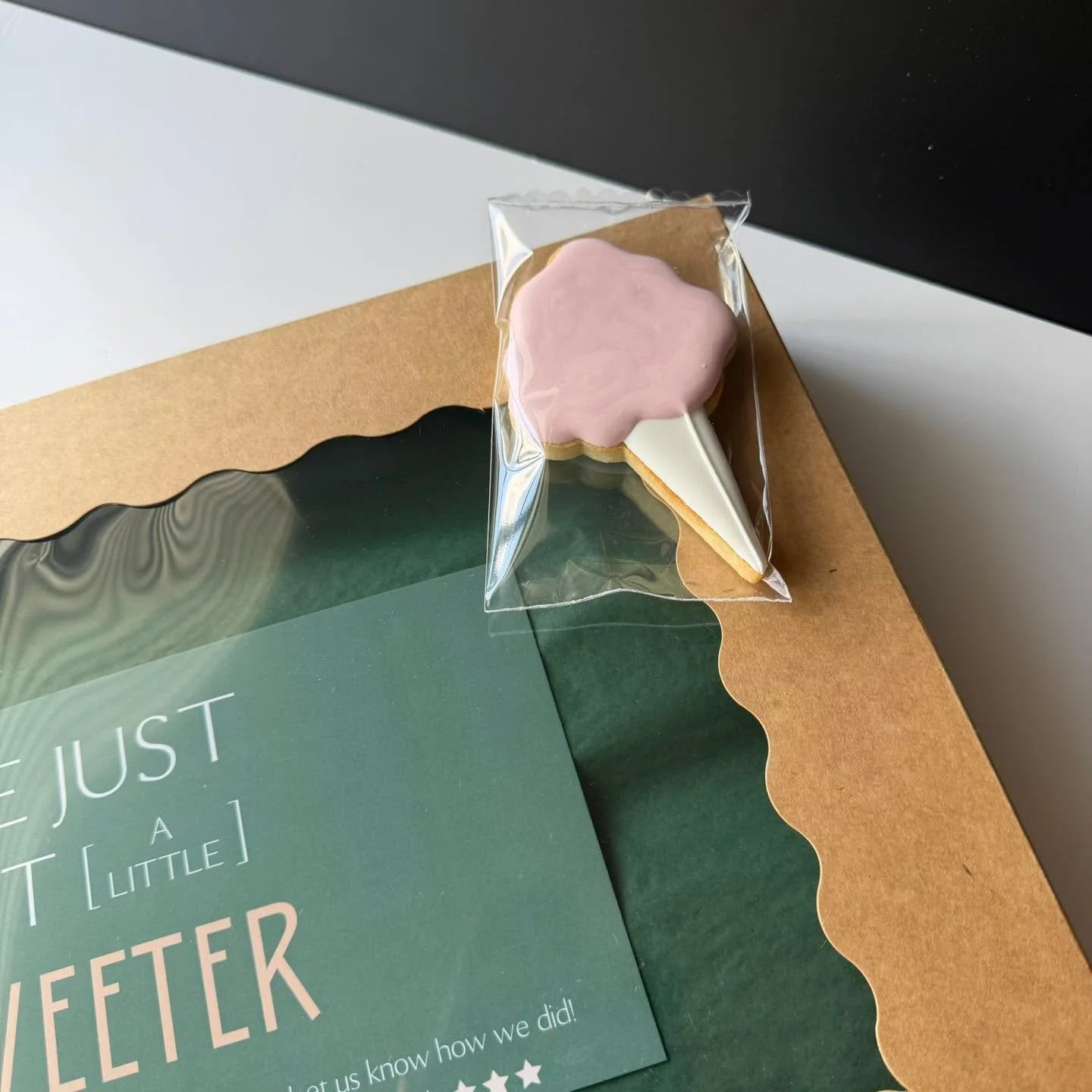 National Packaging Design Day felt like the perfect time to explain our ✨Car Cookie✨ 🍪🚗

What&rsquo;s the hardest part about picking up cookies for a party?
Personally, it&rsquo;s not the drive home. It&rsquo;s knowing those cookies are riding shot