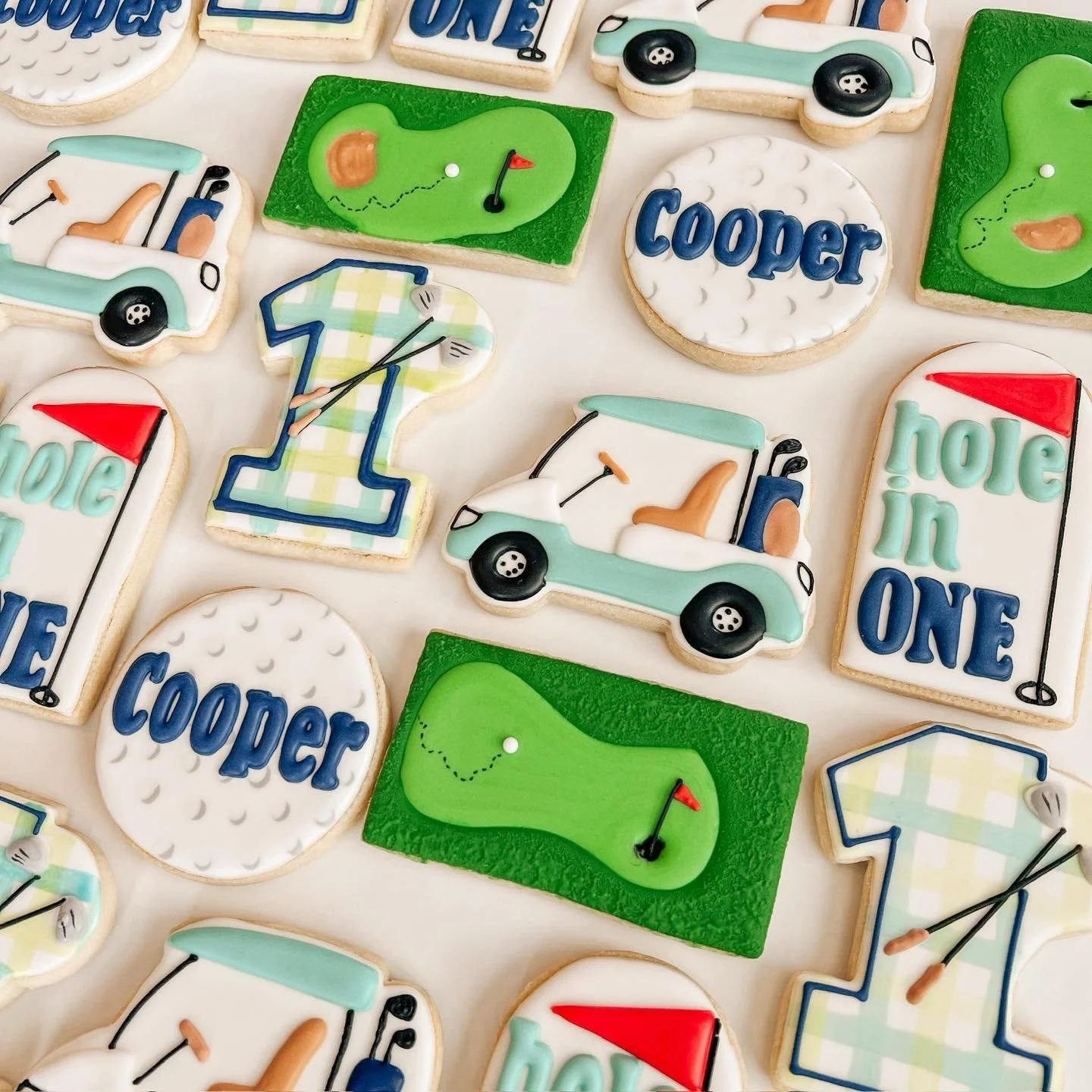National Mini Golf Day &mdash; our golfers are mini, the cookies are not. Just doing our par-t ⛳️🏌🏼&zwj;♂️ 🍪

#nationalminigolfday #GolfParty #golfclub #golfing #masters #masteredyearone #holeinonebirthday #holeinone #newtotheclubbabyshower #newto