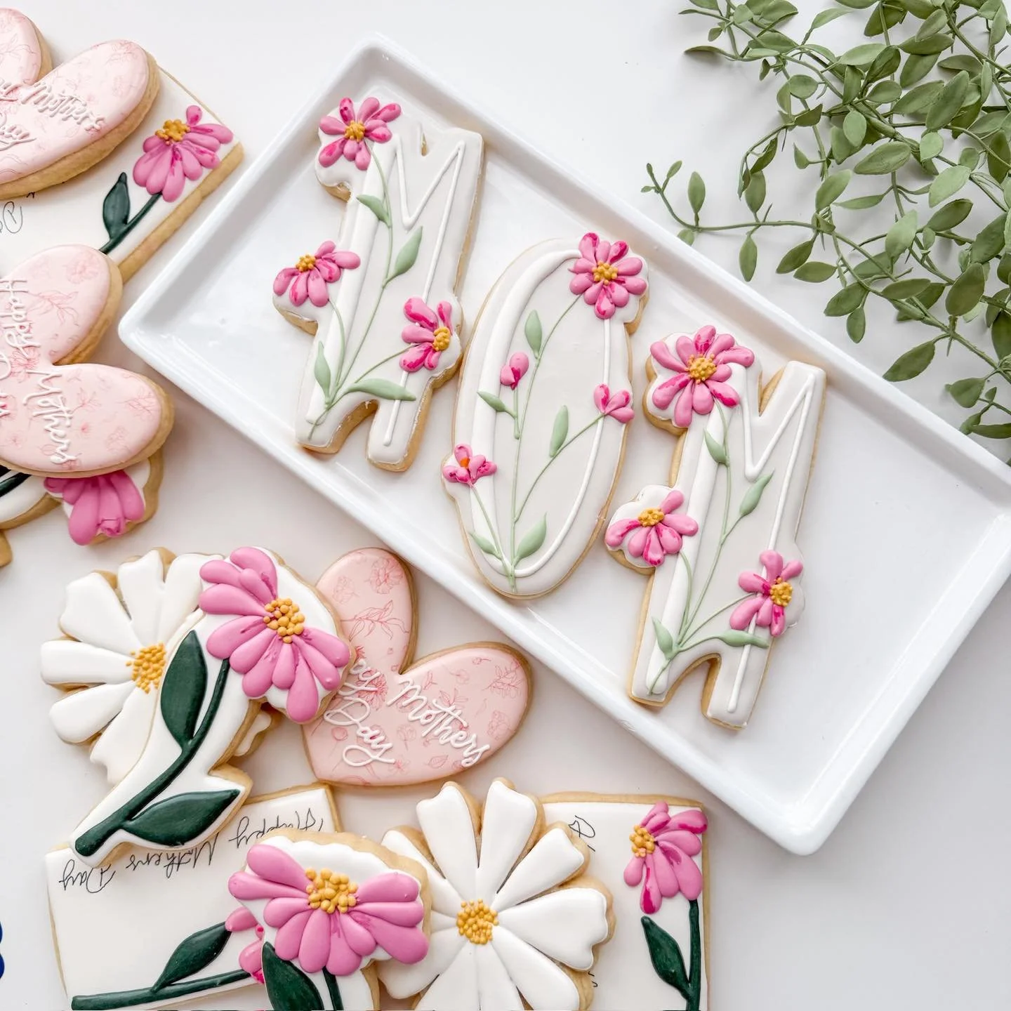 Here&rsquo;s to the moms 🌸🍪
For the love, the patience, the pep talks, and the impressive ability to function while being interrupted every nine seconds.
Happy Mother&rsquo;s Day! 🤍🌲🍪
Get some rest, enjoy your day, and soak up every bit of the l