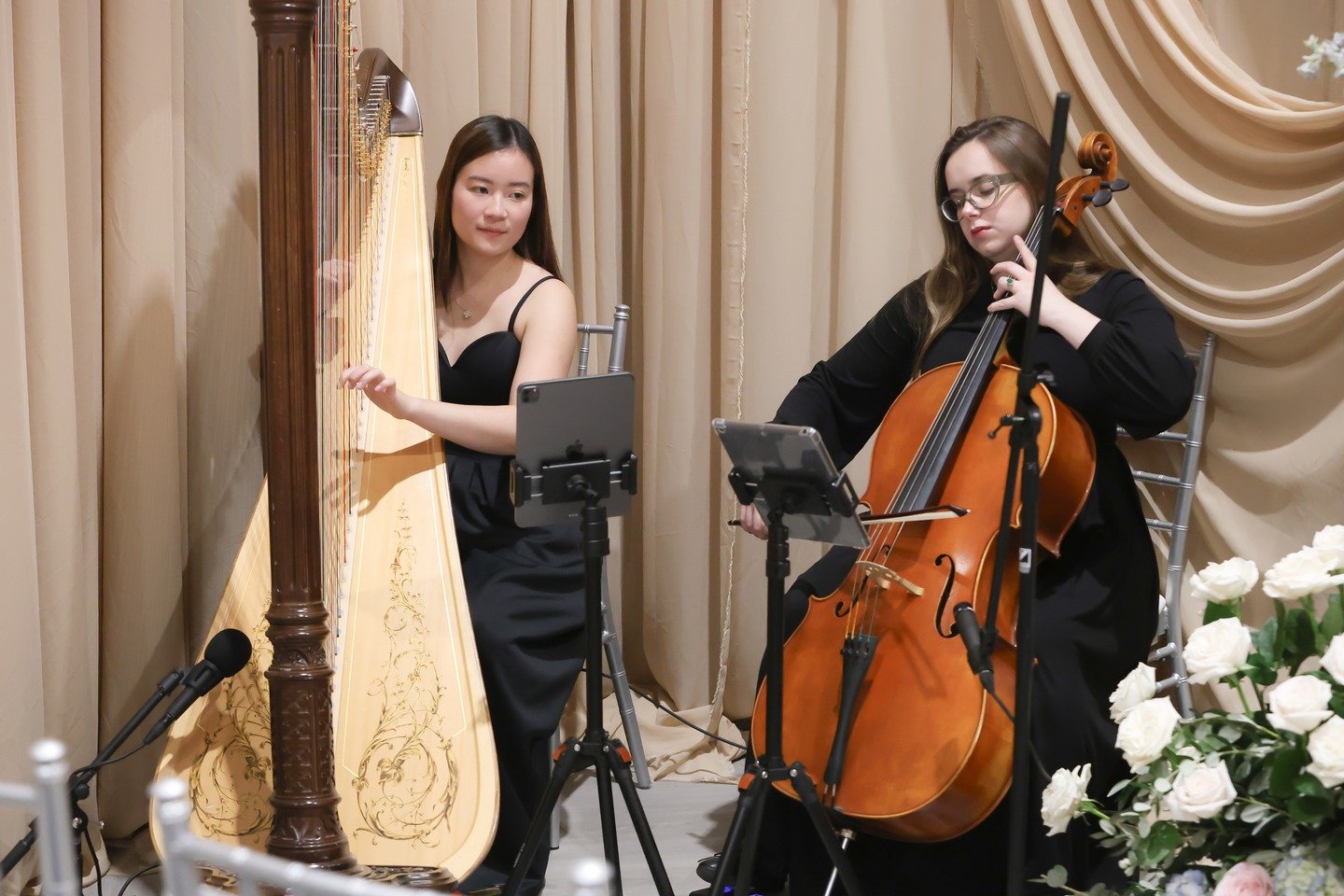 Setting the tone with every note ✨🎻

From the soft elegance of a harp to the rich depth of live strings, music at ERA isn&rsquo;t just heard, it&rsquo;s felt. Creating the perfect atmosphere for moments that deserve nothing less than extraordinary ?